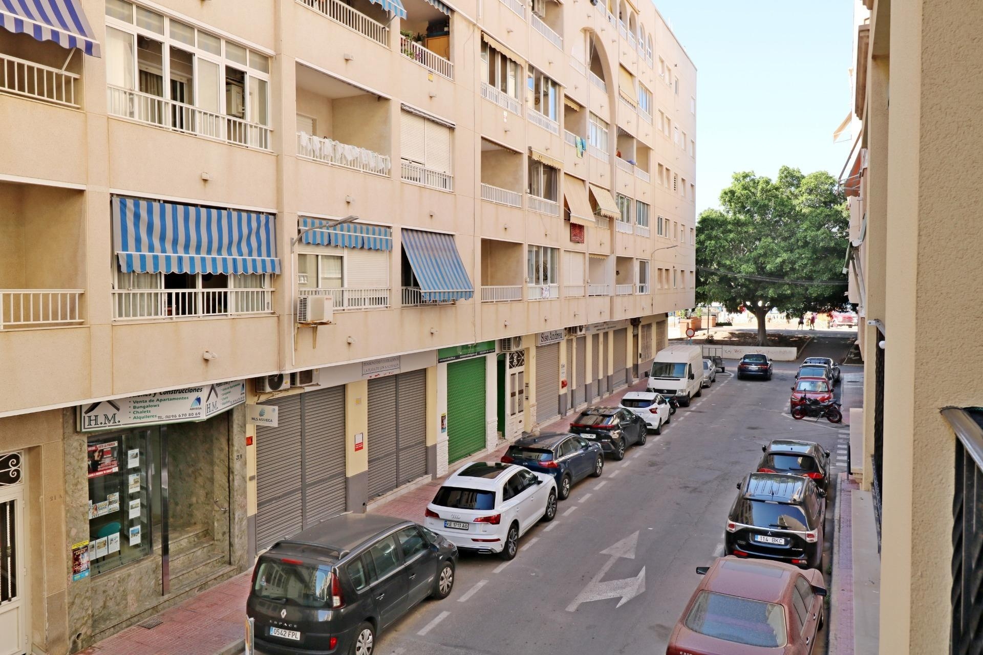 Sprzedaż - Apartament / Mieszkanie -
Torrevieja - Acequion