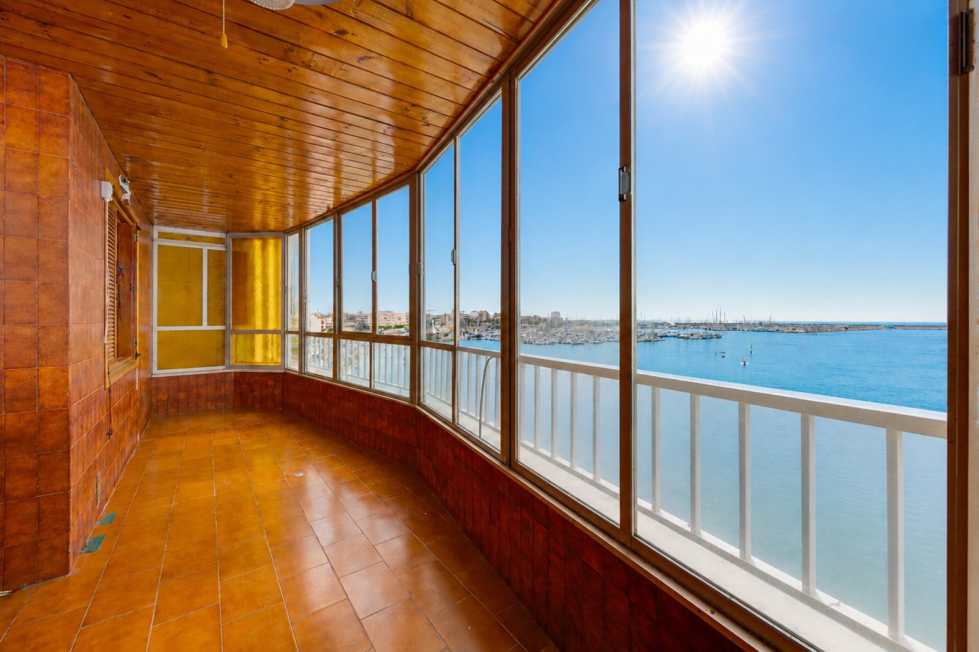 Sprzedaż - Apartament / Mieszkanie -
Torrevieja - Acequion