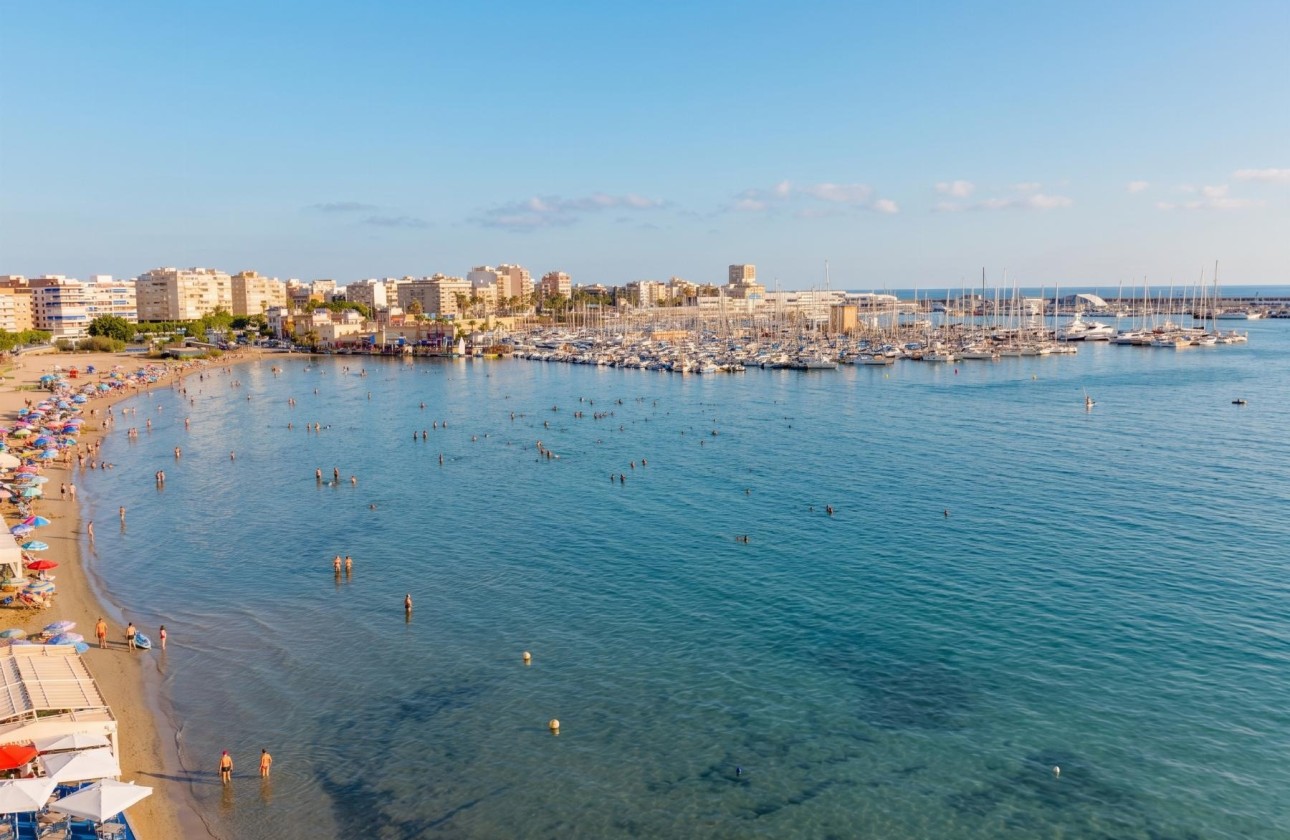 Sprzedaż - Apartament / Mieszkanie -
Torrevieja - Acequion