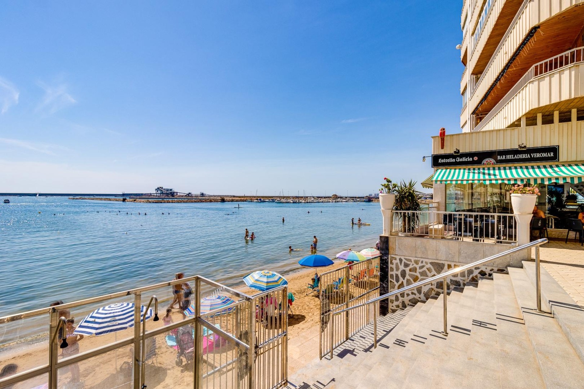 Sprzedaż - Apartament / Mieszkanie -
Torrevieja - Acequion