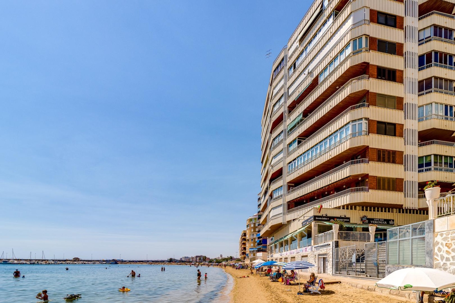 Sprzedaż - Apartament / Mieszkanie -
Torrevieja - Acequion