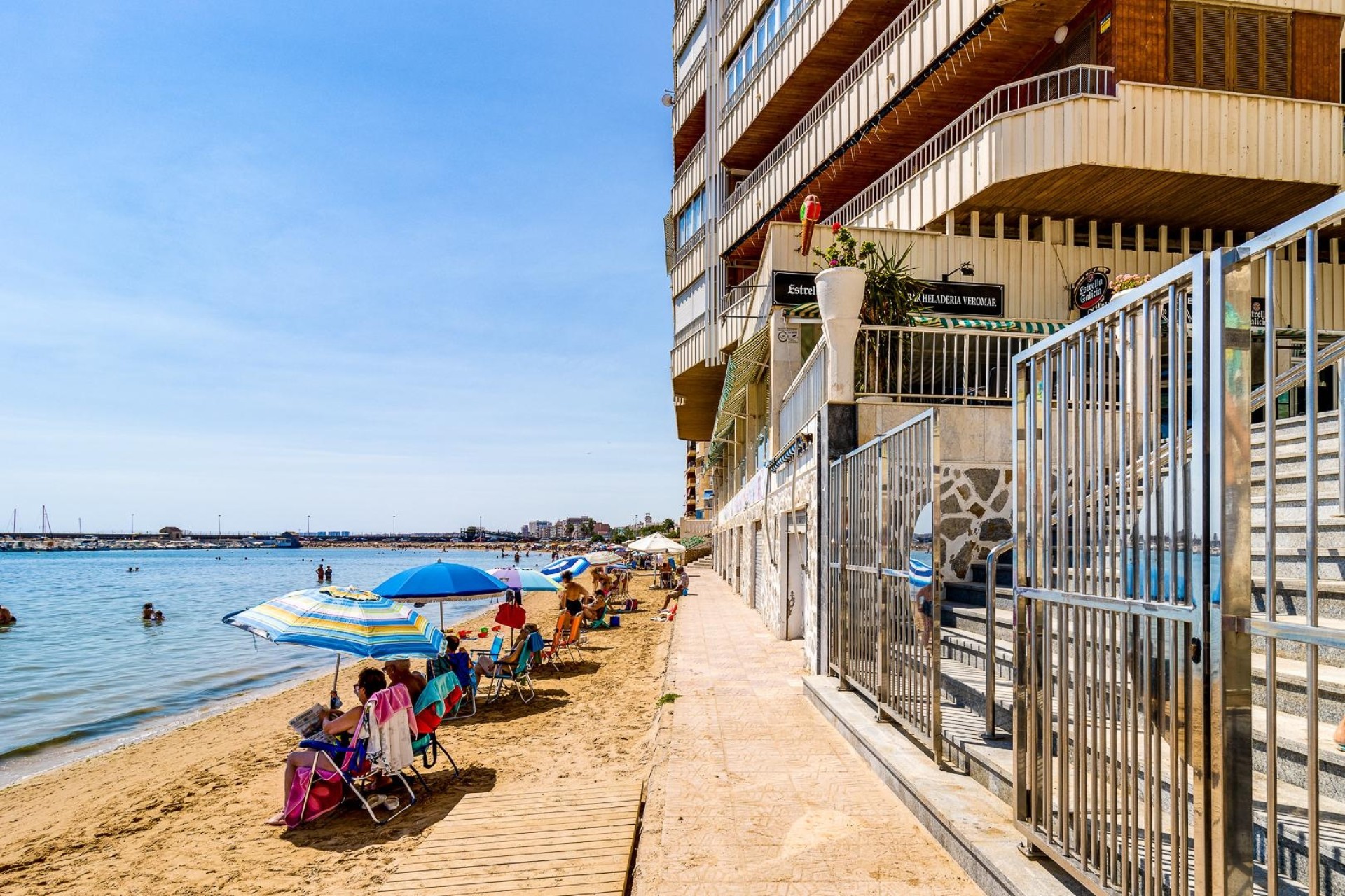 Sprzedaż - Apartament / Mieszkanie -
Torrevieja - Acequion