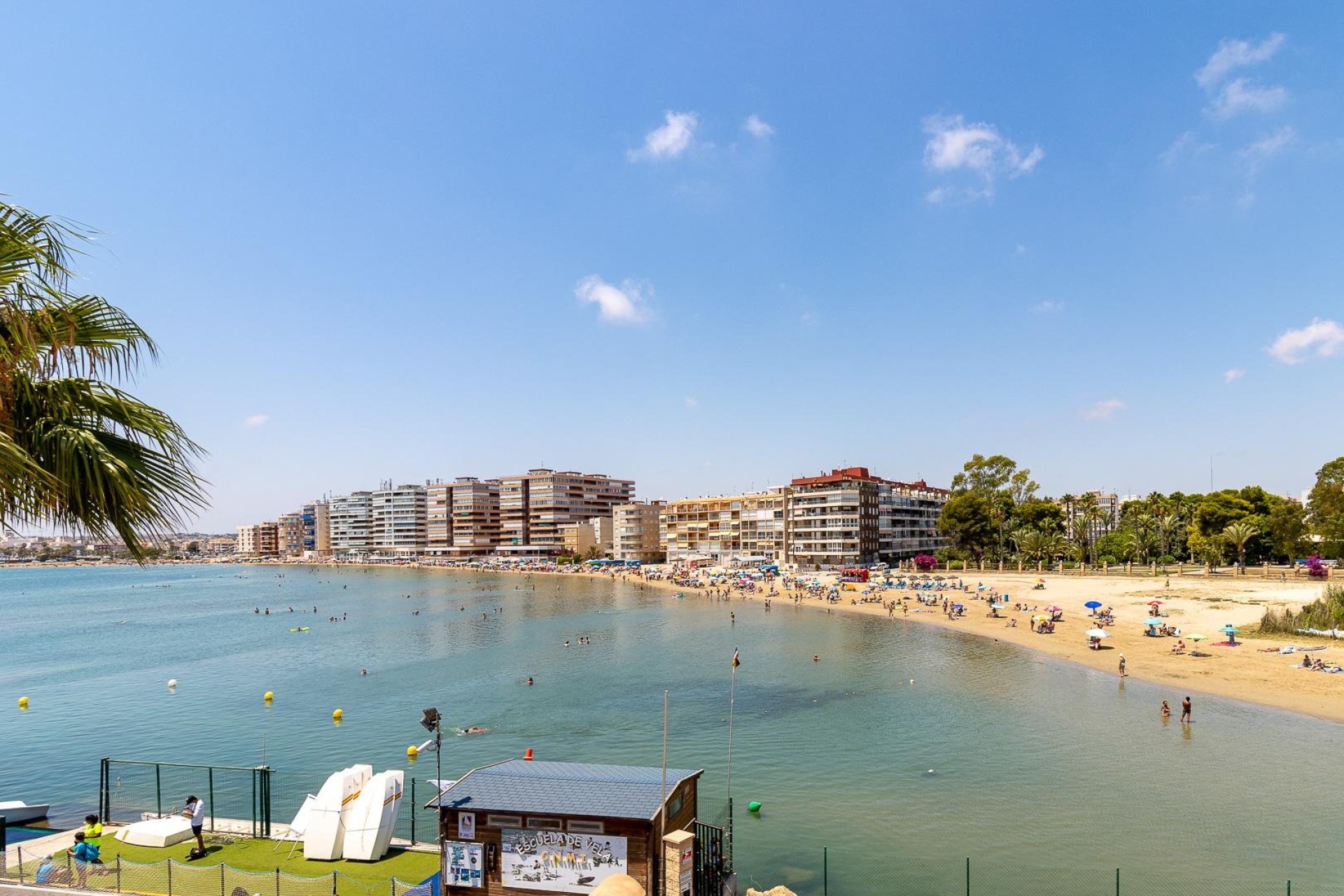 Sprzedaż - Apartament / Mieszkanie -
Torrevieja - Acequion