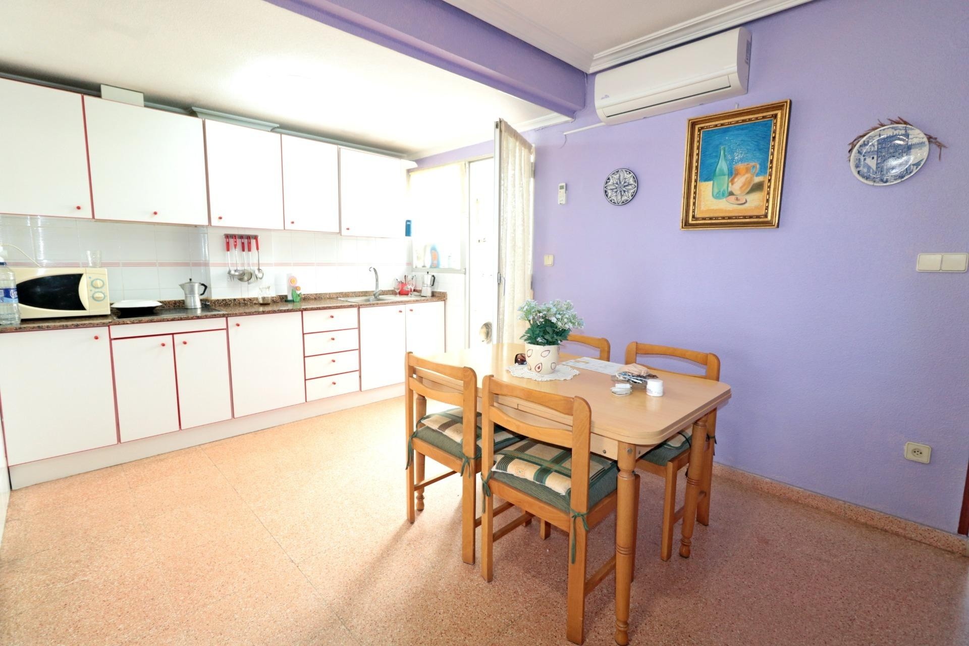 Sprzedaż - Apartament / Mieszkanie -
Torrevieja - Acequion