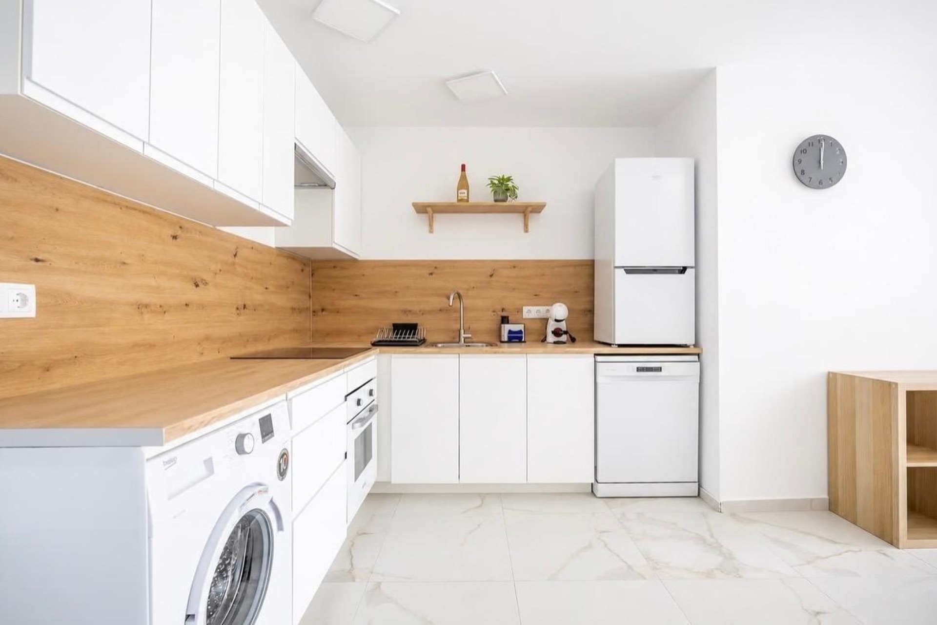 Sprzedaż - Apartament / Mieszkanie -
Torrevieja - Acequion