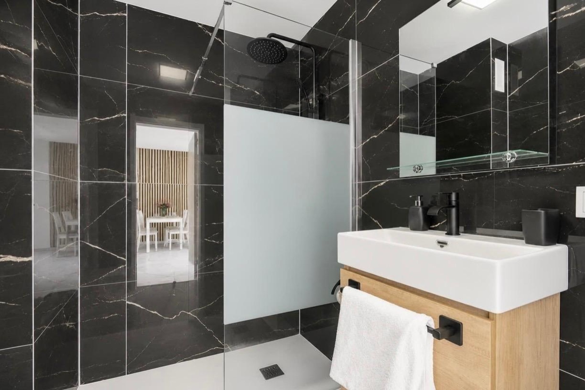 Sprzedaż - Apartament / Mieszkanie -
Torrevieja - Acequion