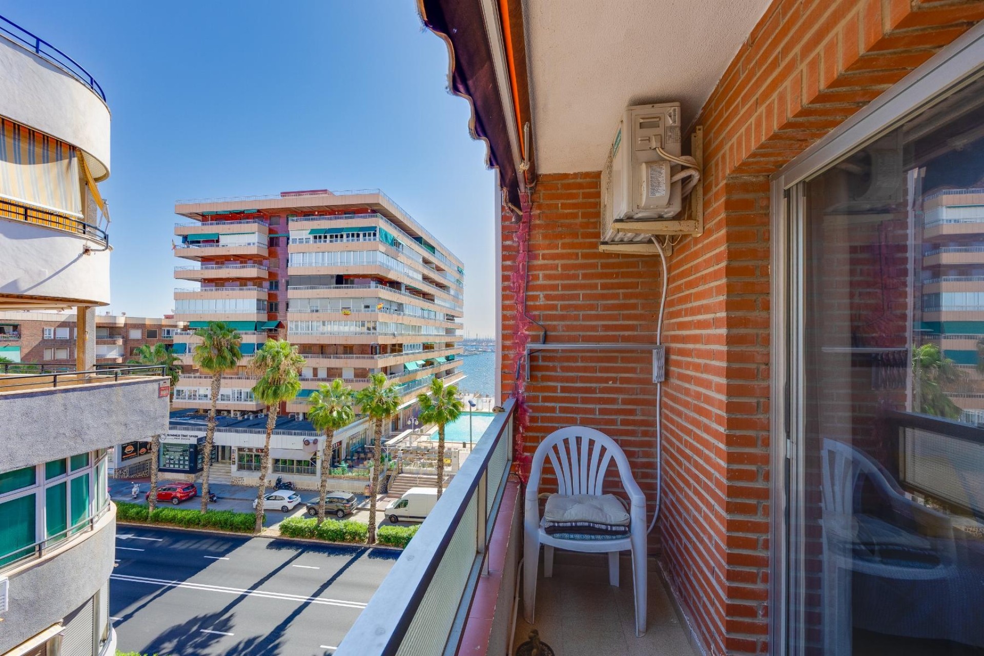 Sprzedaż - Apartament / Mieszkanie -
Torrevieja - Acequion