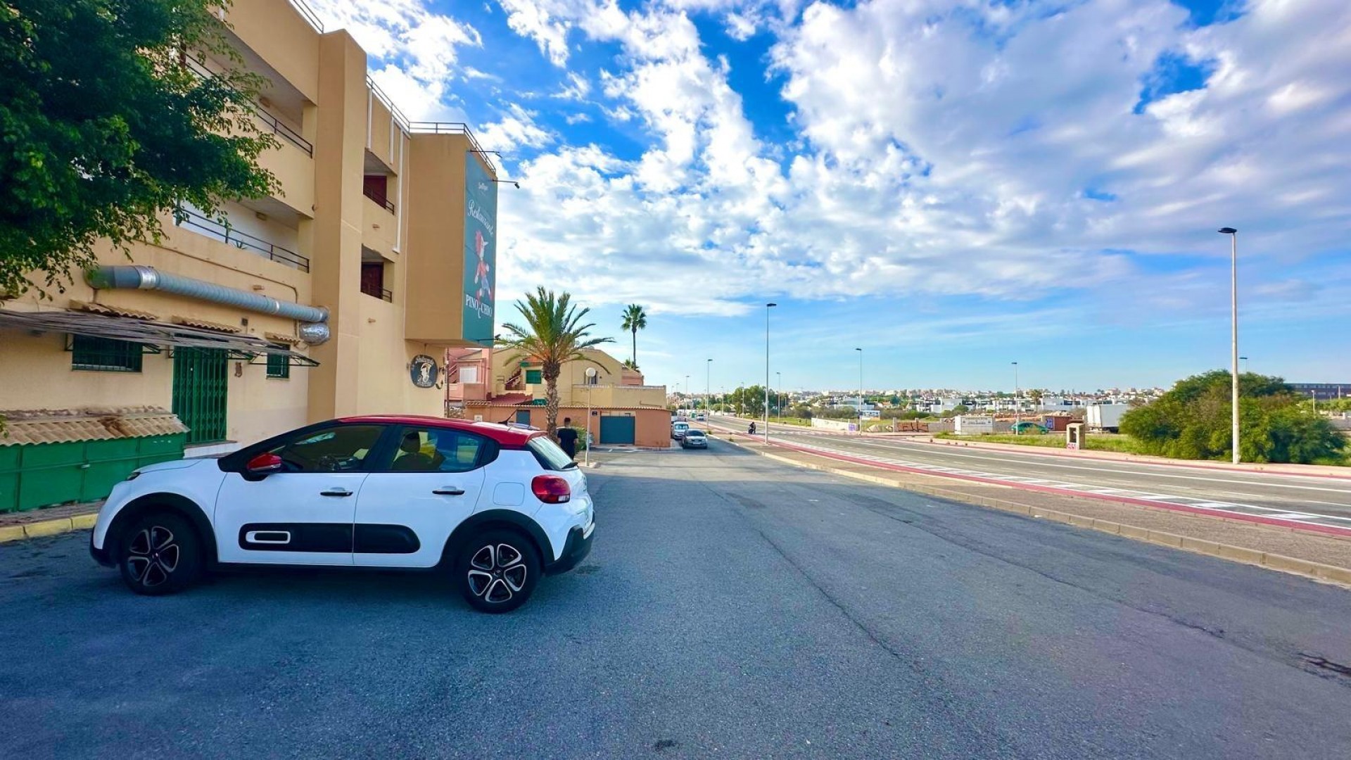 Sprzedaż - Apartament mieszkanie -
Torrevieja - Aguas Nuevas