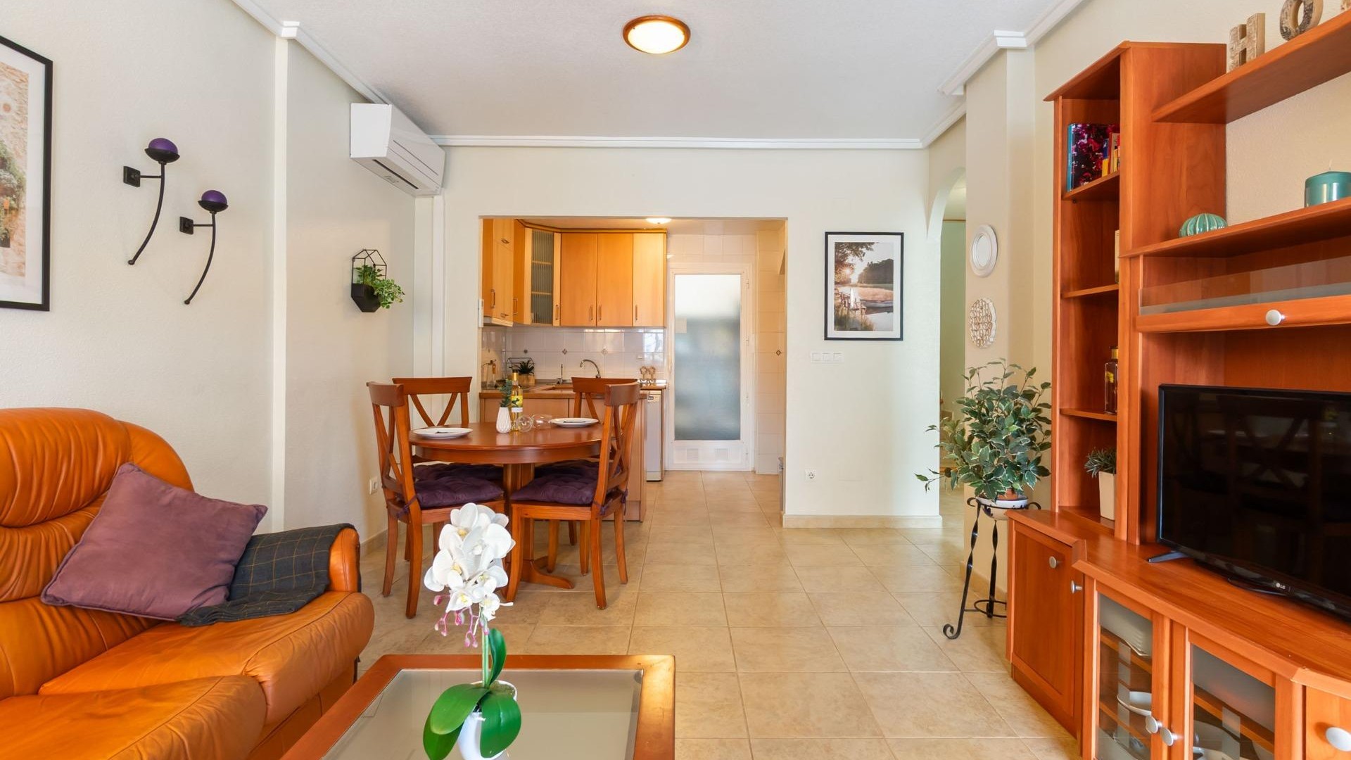 Sprzedaż - Apartament mieszkanie -
Torrevieja - Aguas Nuevas