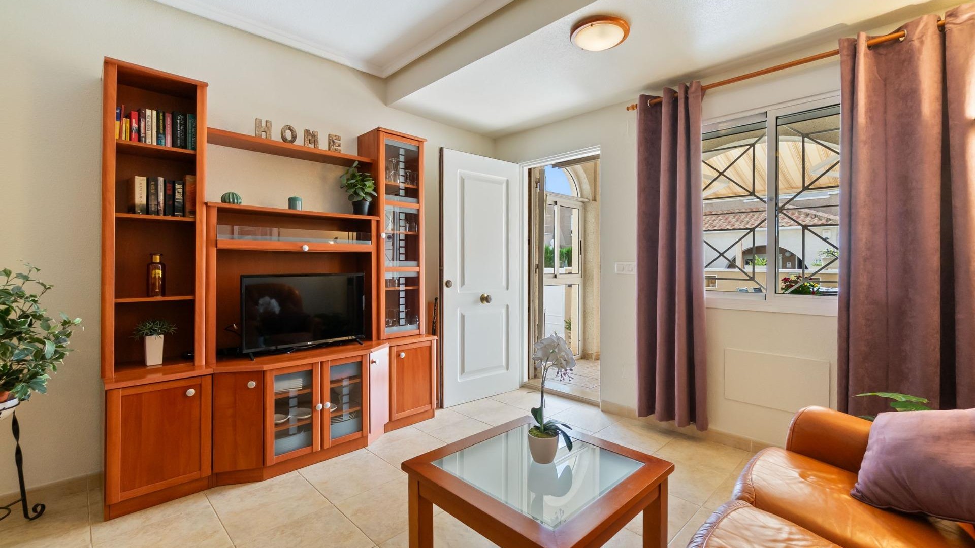 Sprzedaż - Apartament mieszkanie -
Torrevieja - Aguas Nuevas