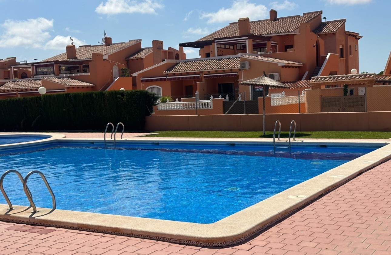 Sprzedaż - Apartament / Mieszkanie -
Torrevieja - Aguas Nuevas