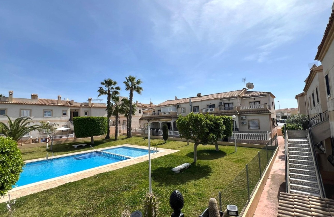 Sprzedaż - Apartament / Mieszkanie -
Torrevieja - Aguas Nuevas