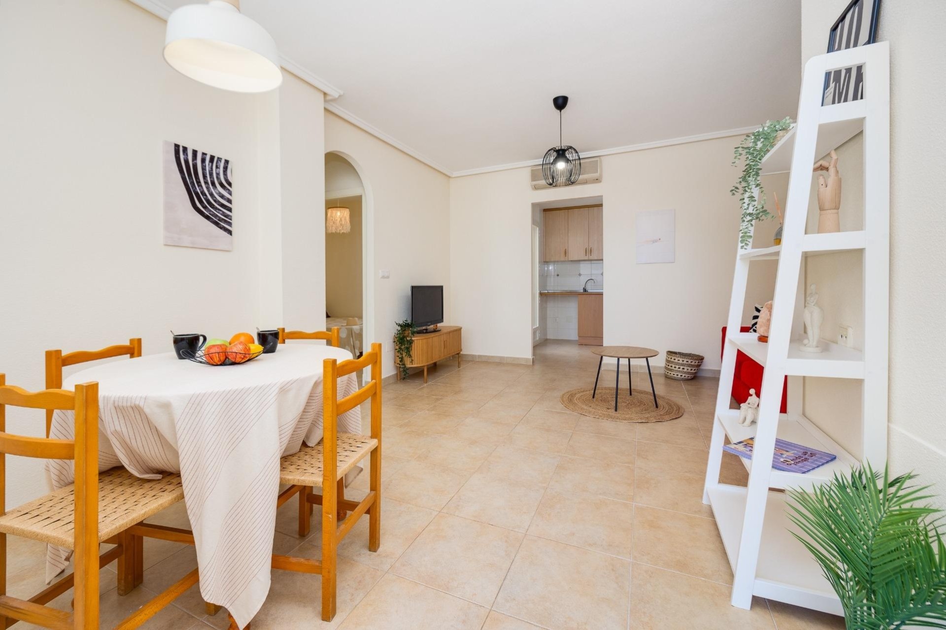 Sprzedaż - Apartament / Mieszkanie -
Torrevieja - Aguas Nuevas