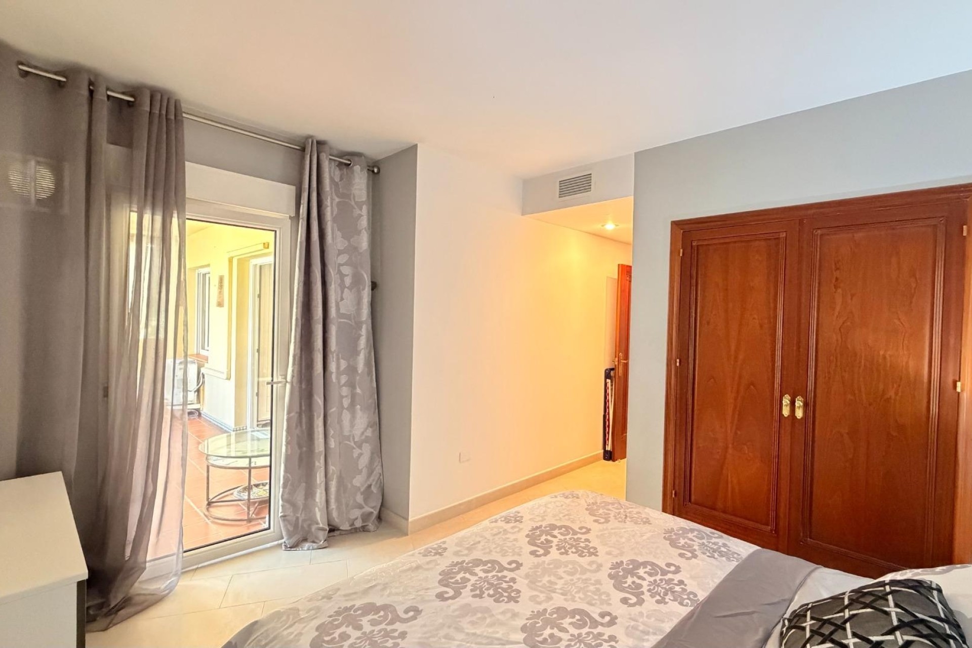Sprzedaż - Apartament / Mieszkanie -
Torrevieja - Aldea del mar