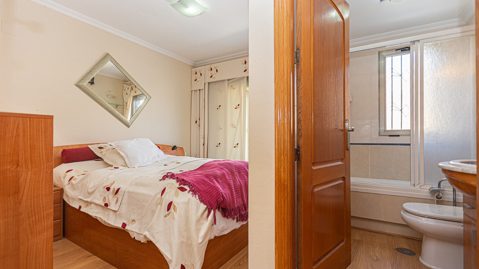 Sprzedaż - Apartament mieszkanie -
Torrevieja - Beach