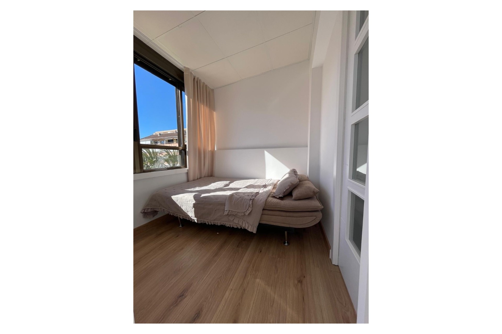 Sprzedaż - Apartament / Mieszkanie -
Torrevieja - Cabo cervera