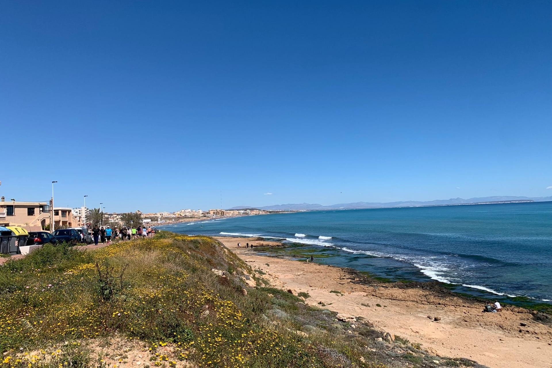 Sprzedaż - Apartament / Mieszkanie -
Torrevieja - Cabo Cervera