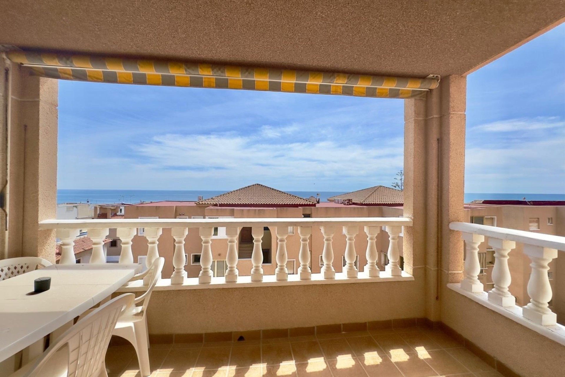 Sprzedaż - Apartament / Mieszkanie -
Torrevieja - Cabo Cervera