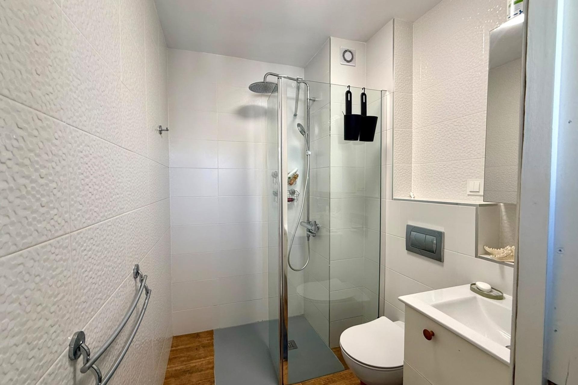 Sprzedaż - Apartament / Mieszkanie -
Torrevieja - Calas blanca