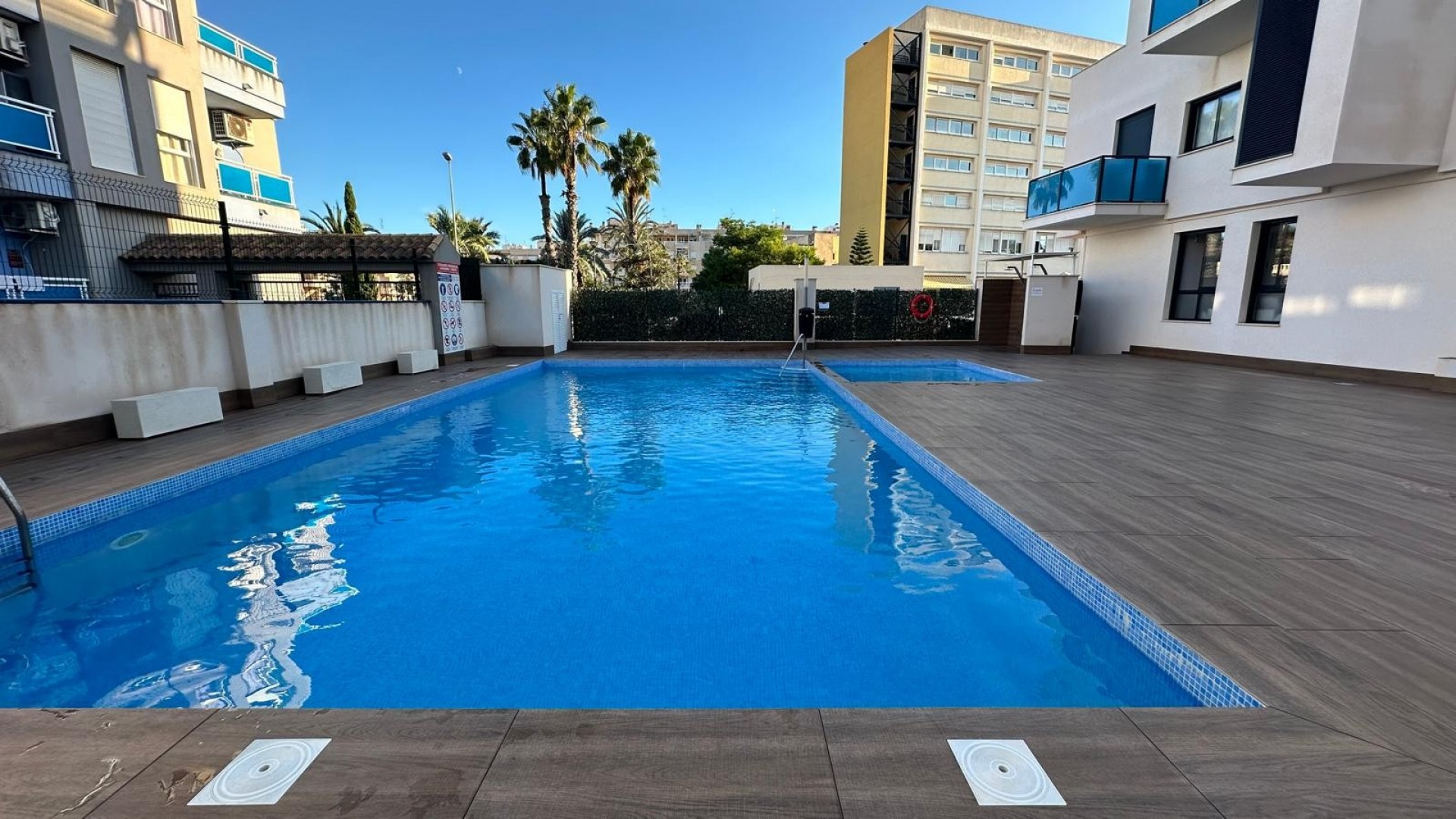Sprzedaż - Apartament mieszkanie -
Torrevieja - Calas Blancas