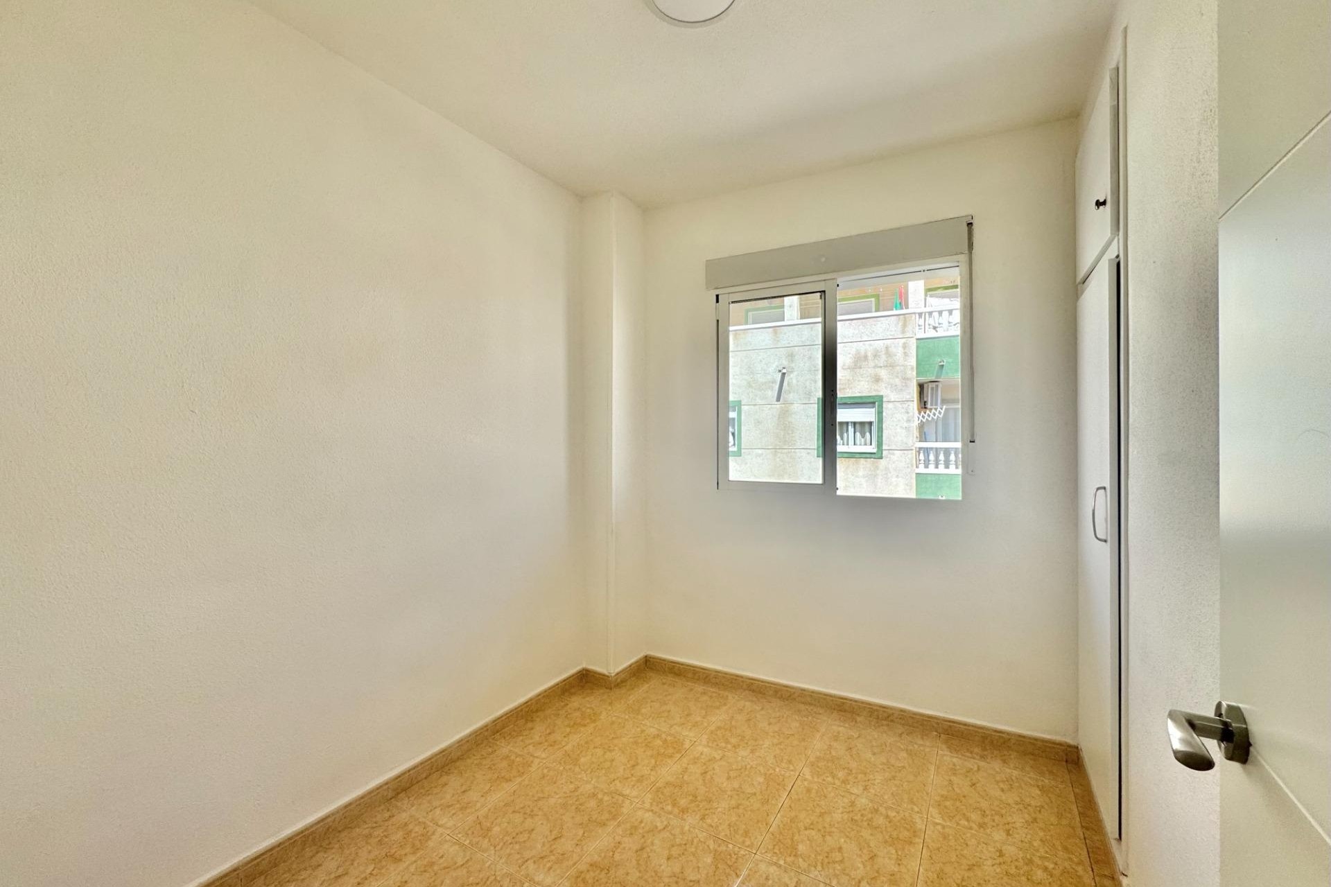 Sprzedaż - Apartament / Mieszkanie -
Torrevieja - Center