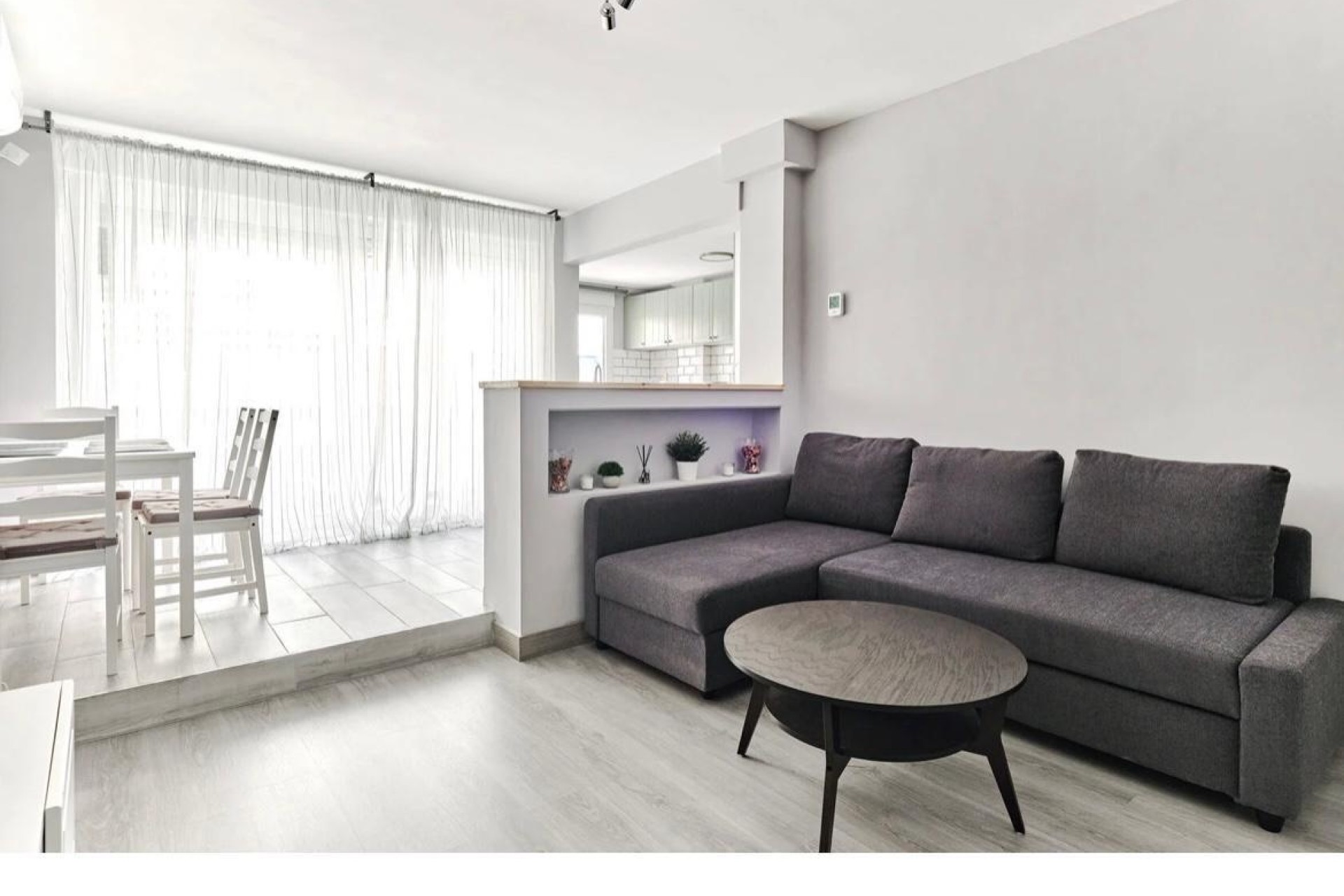 Sprzedaż - Apartament / Mieszkanie -
Torrevieja - Center