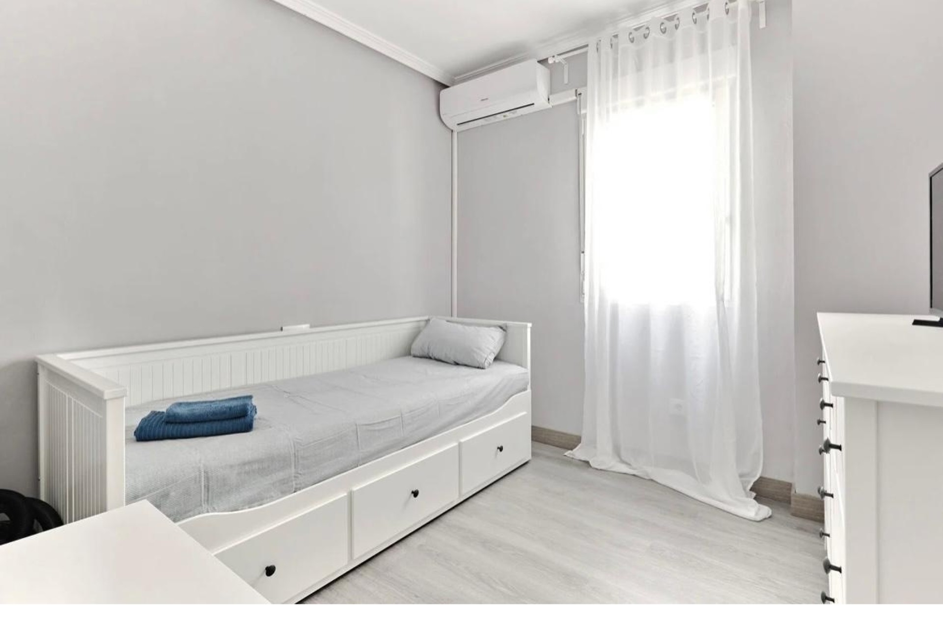 Sprzedaż - Apartament / Mieszkanie -
Torrevieja - Center
