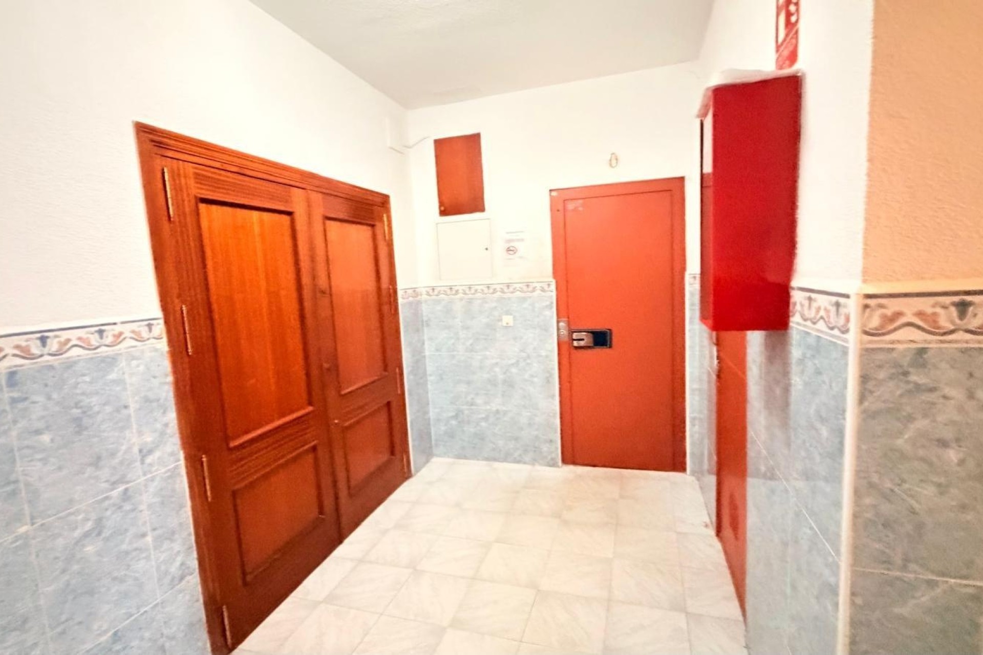 Sprzedaż - Apartament / Mieszkanie -
Torrevieja - Center