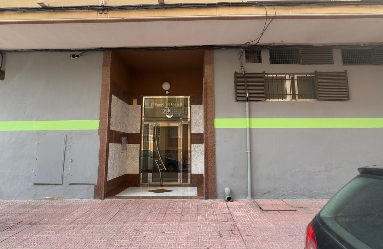 Sprzedaż - Apartament / Mieszkanie -
Torrevieja - Center