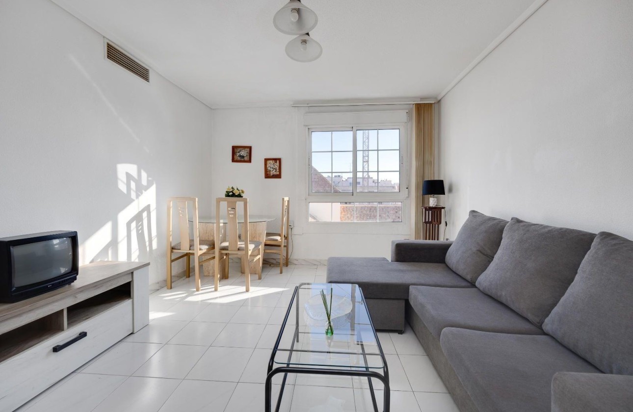 Sprzedaż - Apartament / Mieszkanie -
Torrevieja - Center