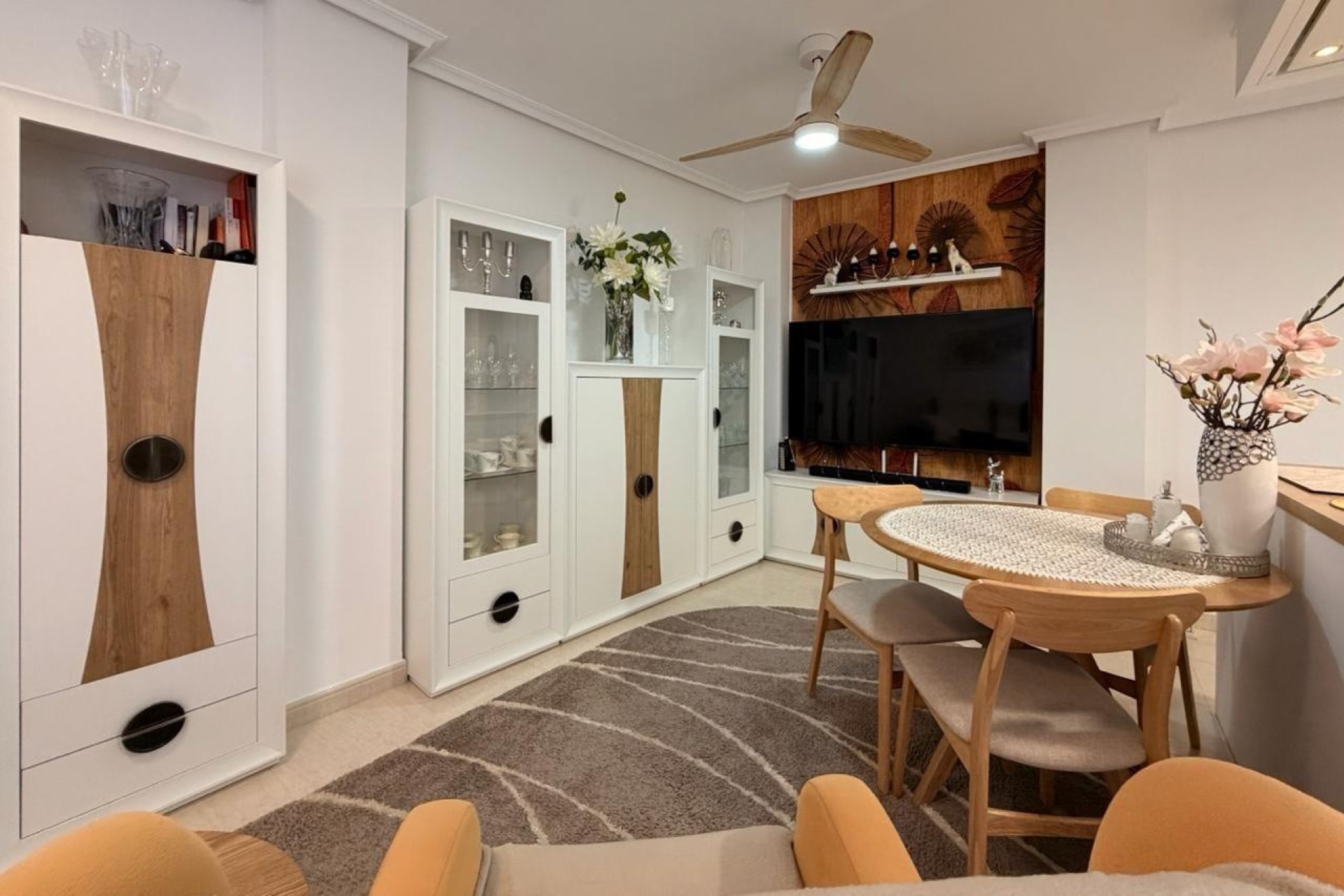Sprzedaż - Apartament / Mieszkanie -
Torrevieja - Center