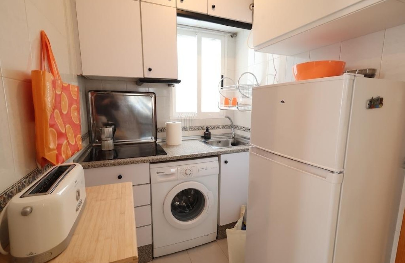 Sprzedaż - Apartament / Mieszkanie -
Torrevieja - Center