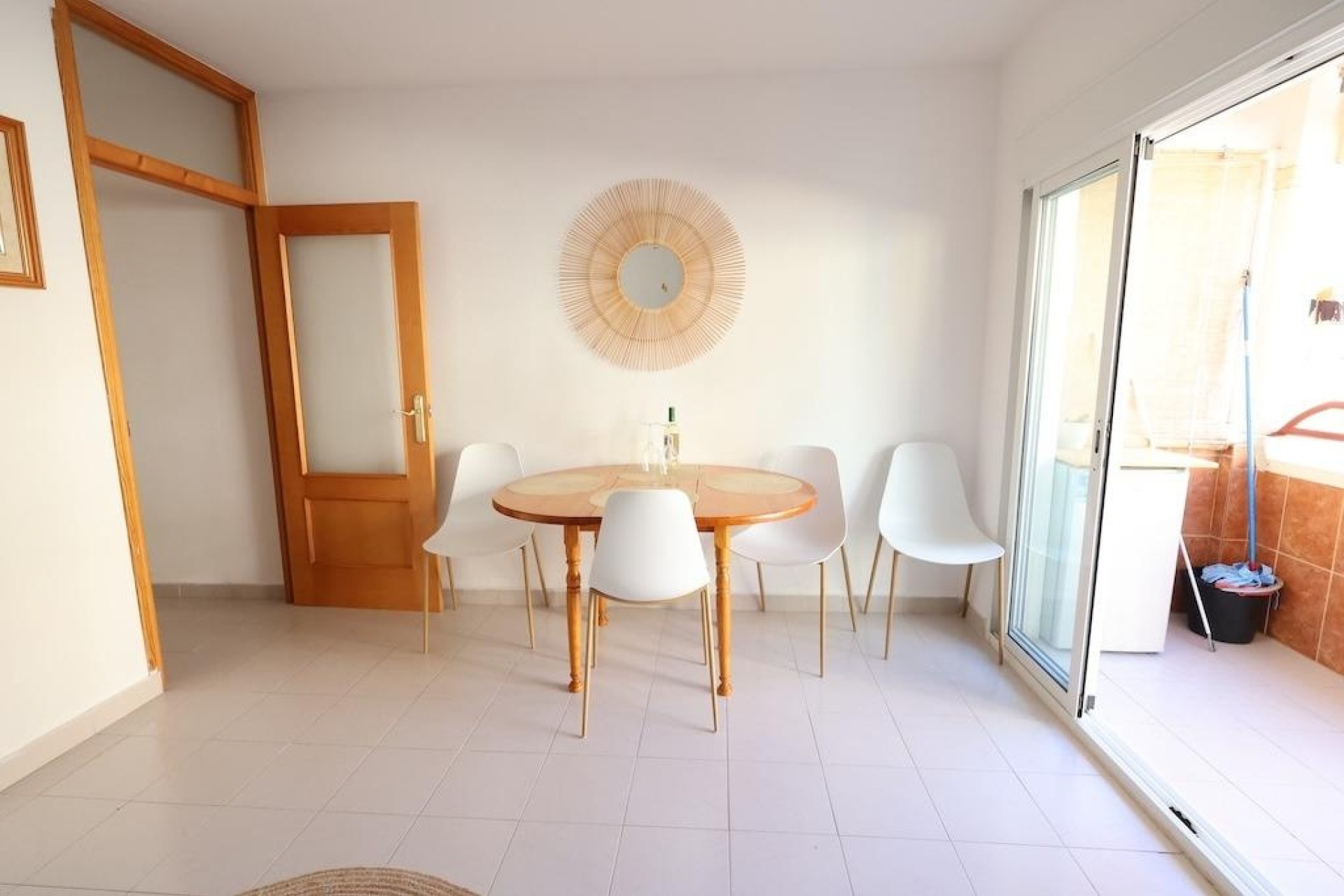 Sprzedaż - Apartament / Mieszkanie -
Torrevieja - Center