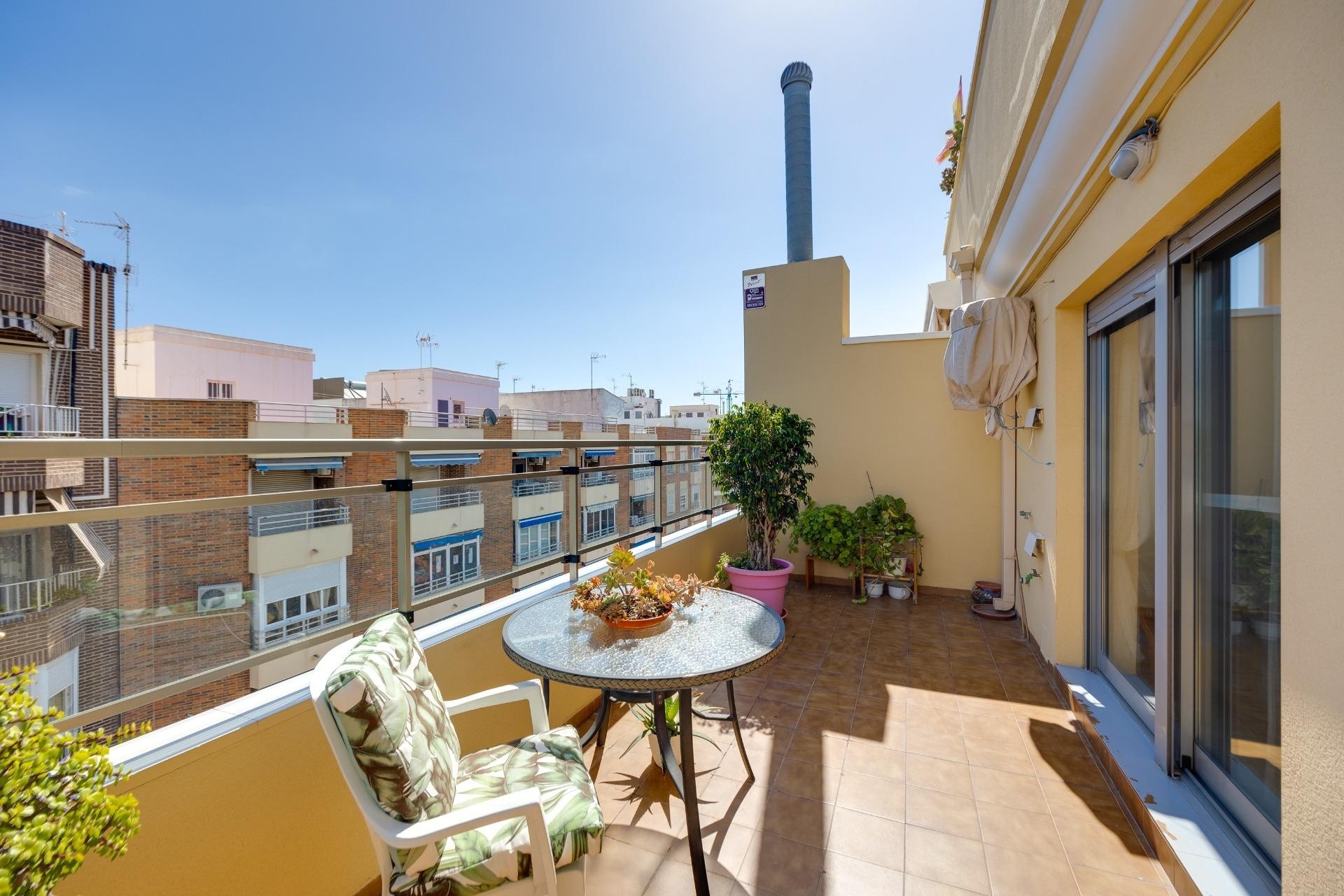 Sprzedaż - Apartament / Mieszkanie -
Torrevieja - Center
