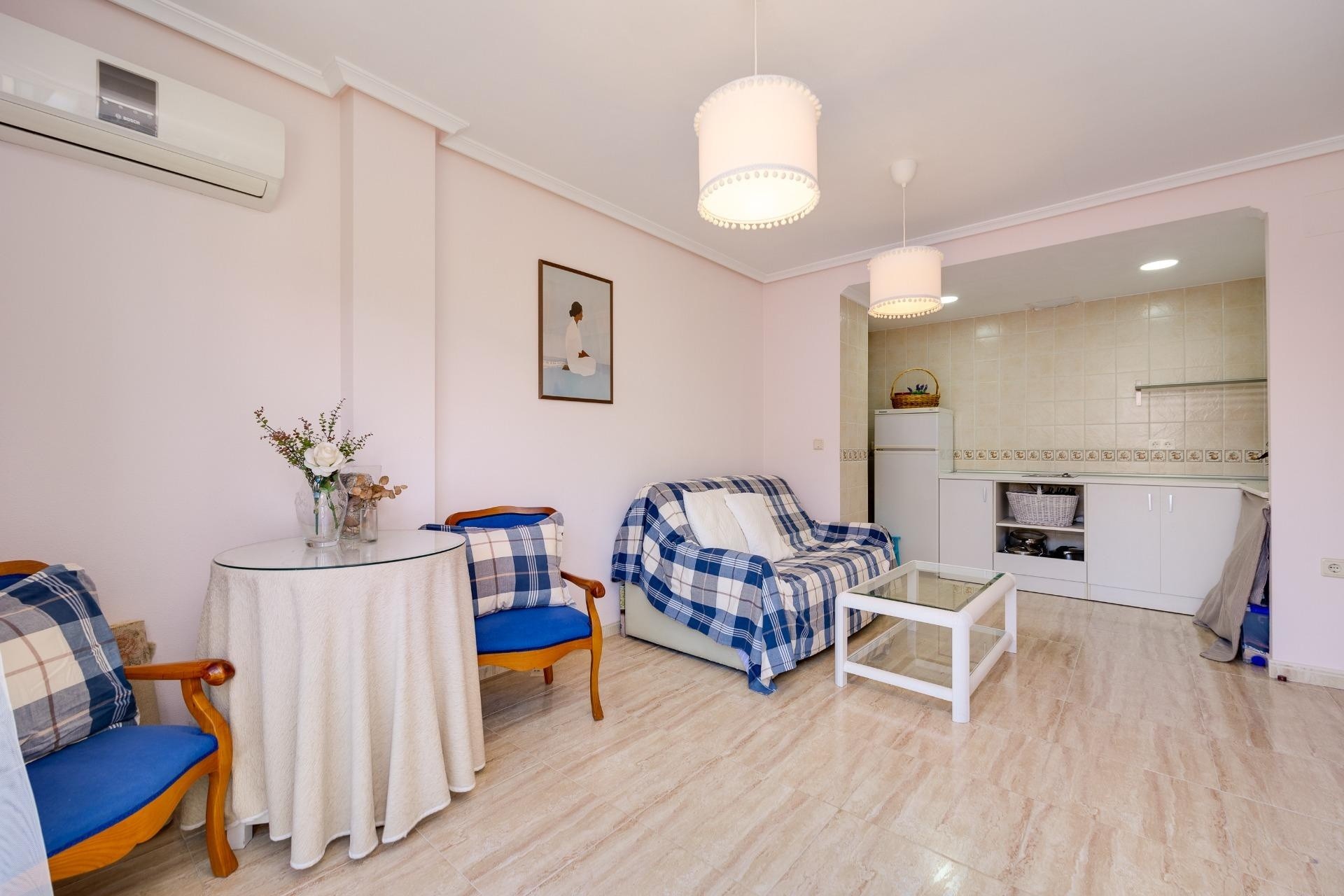 Sprzedaż - Apartament / Mieszkanie -
Torrevieja - Center
