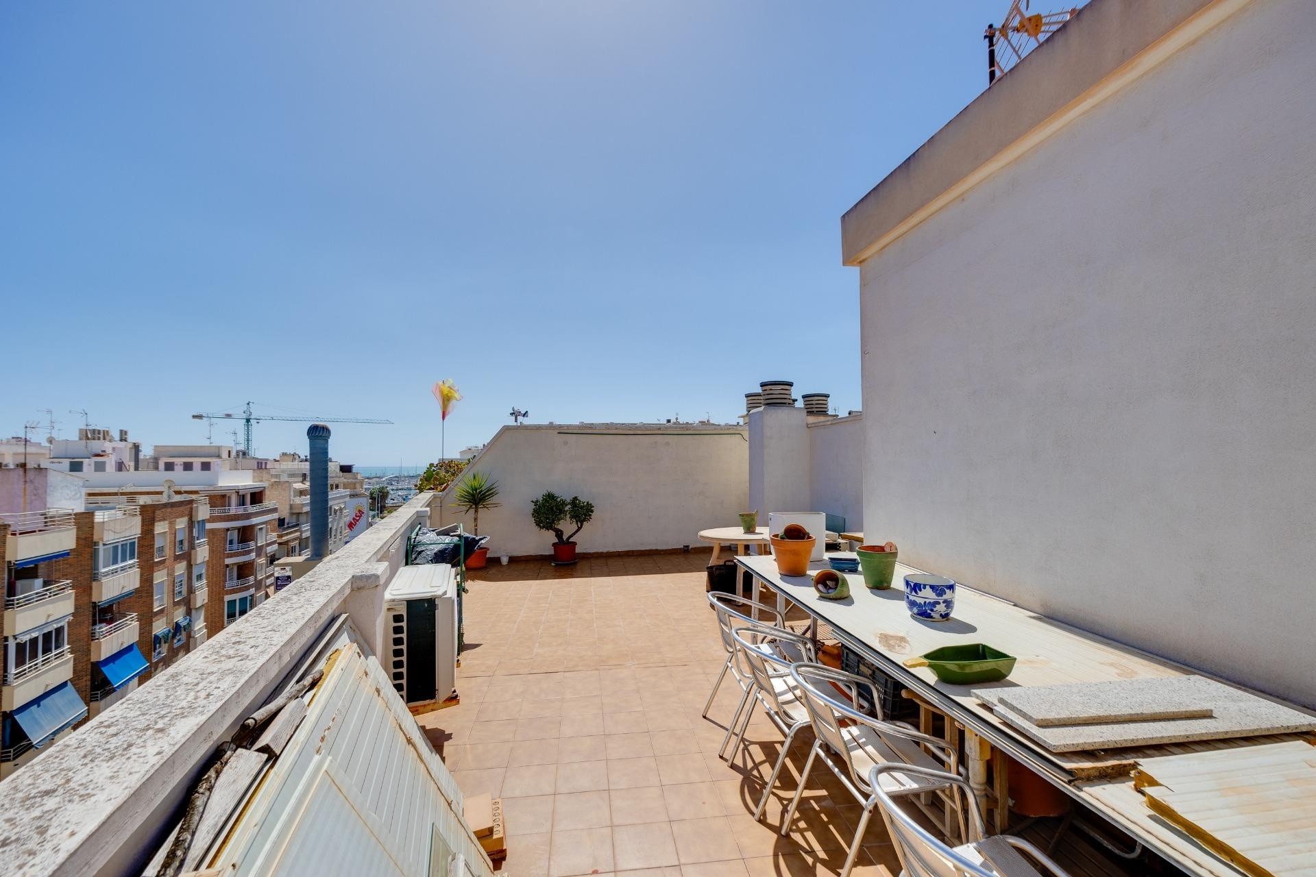 Sprzedaż - Apartament / Mieszkanie -
Torrevieja - Center