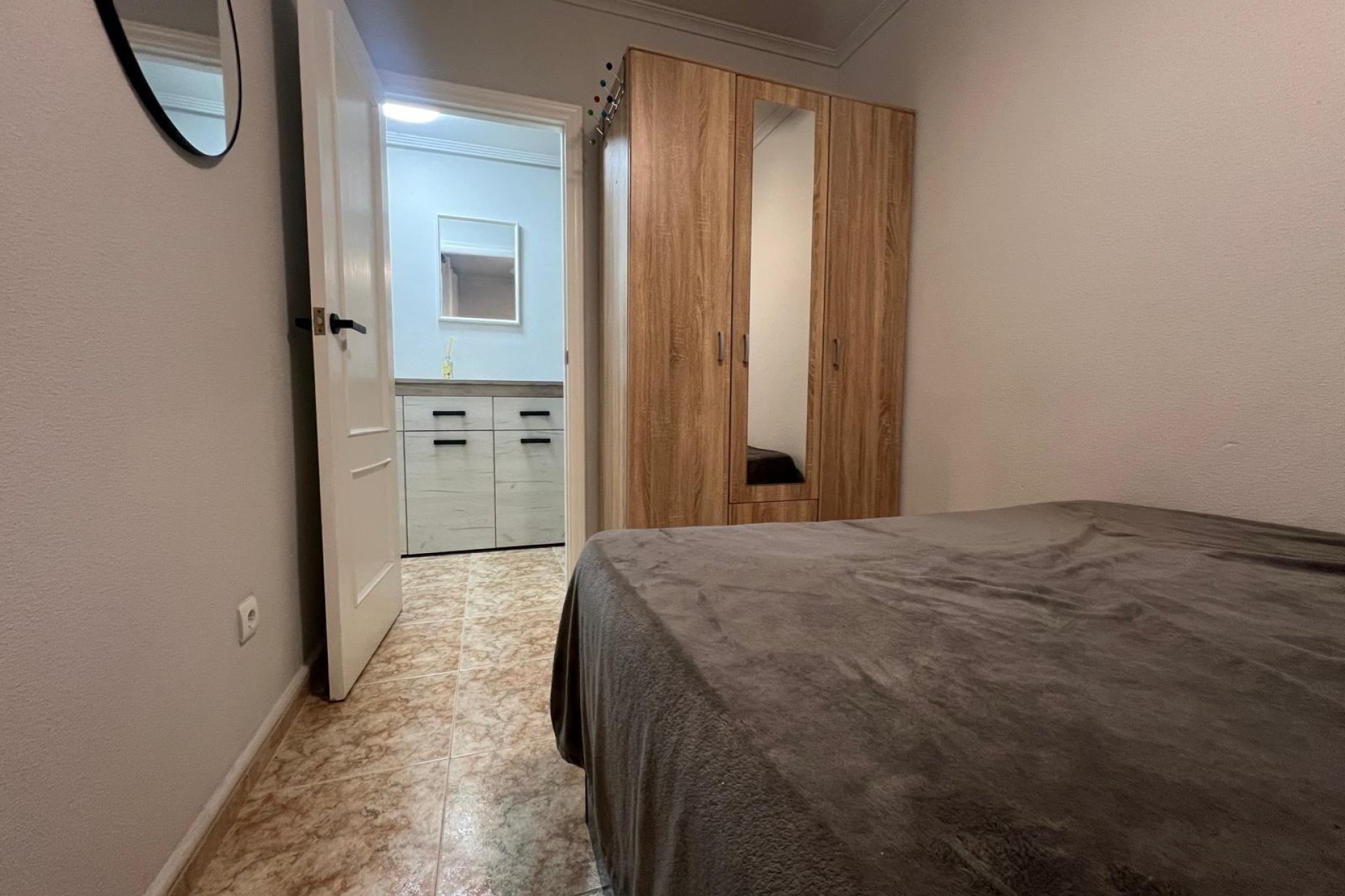 Sprzedaż - Apartament / Mieszkanie -
Torrevieja - Center