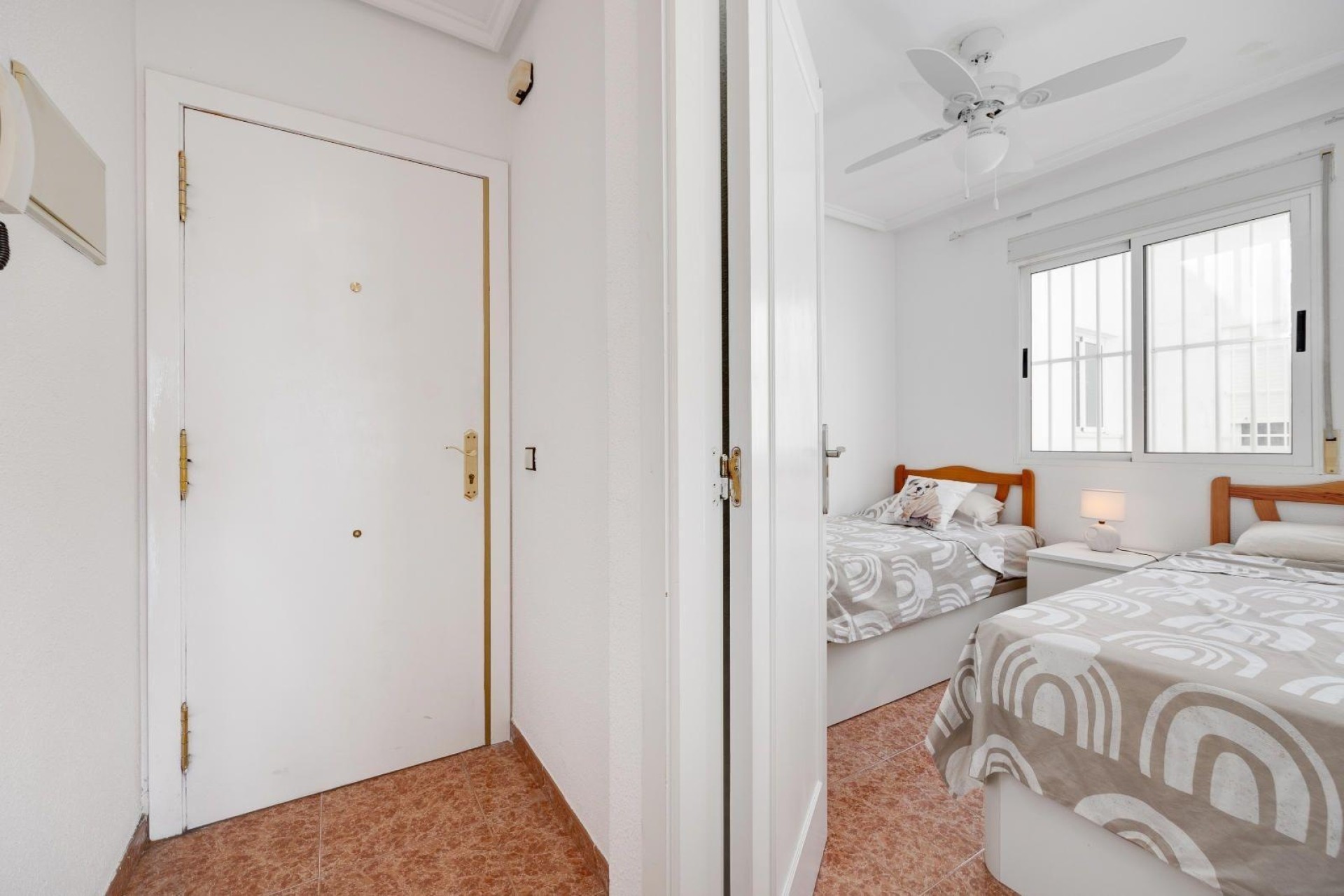 Sprzedaż - Apartament / Mieszkanie -
Torrevieja - Center
