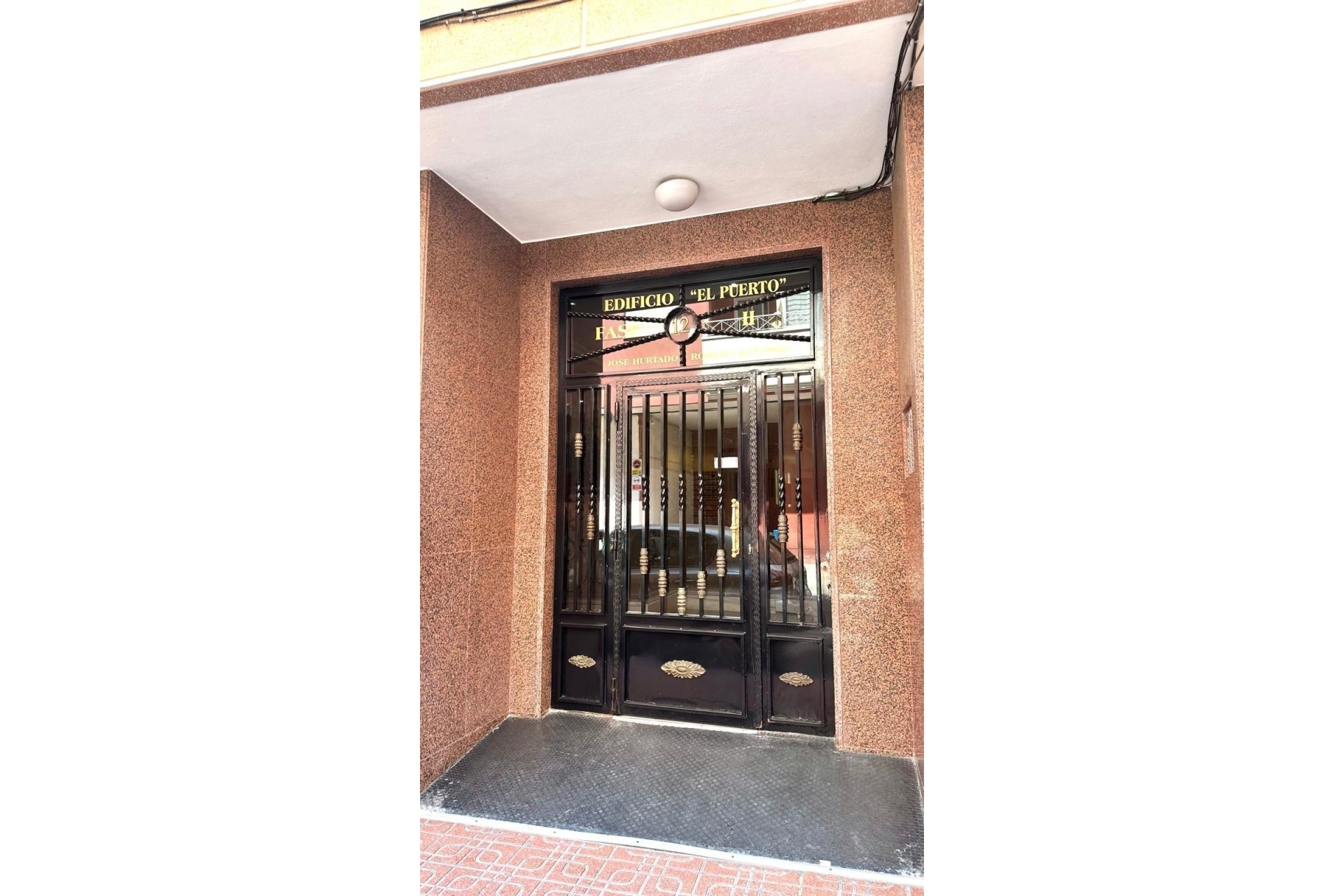 Sprzedaż - Apartament / Mieszkanie -
Torrevieja - Center