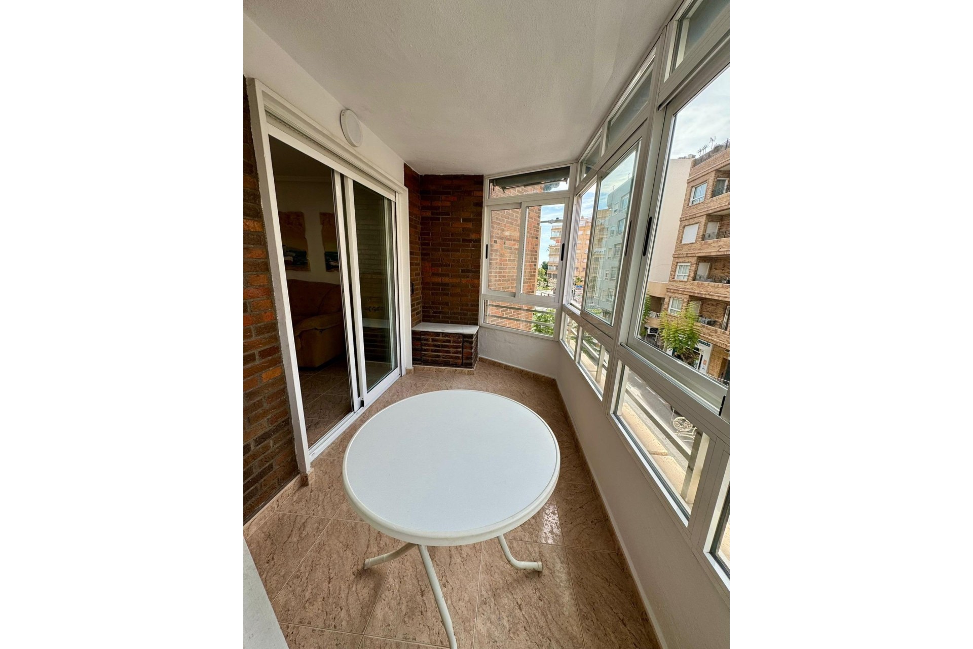 Sprzedaż - Apartament / Mieszkanie -
Torrevieja - Center