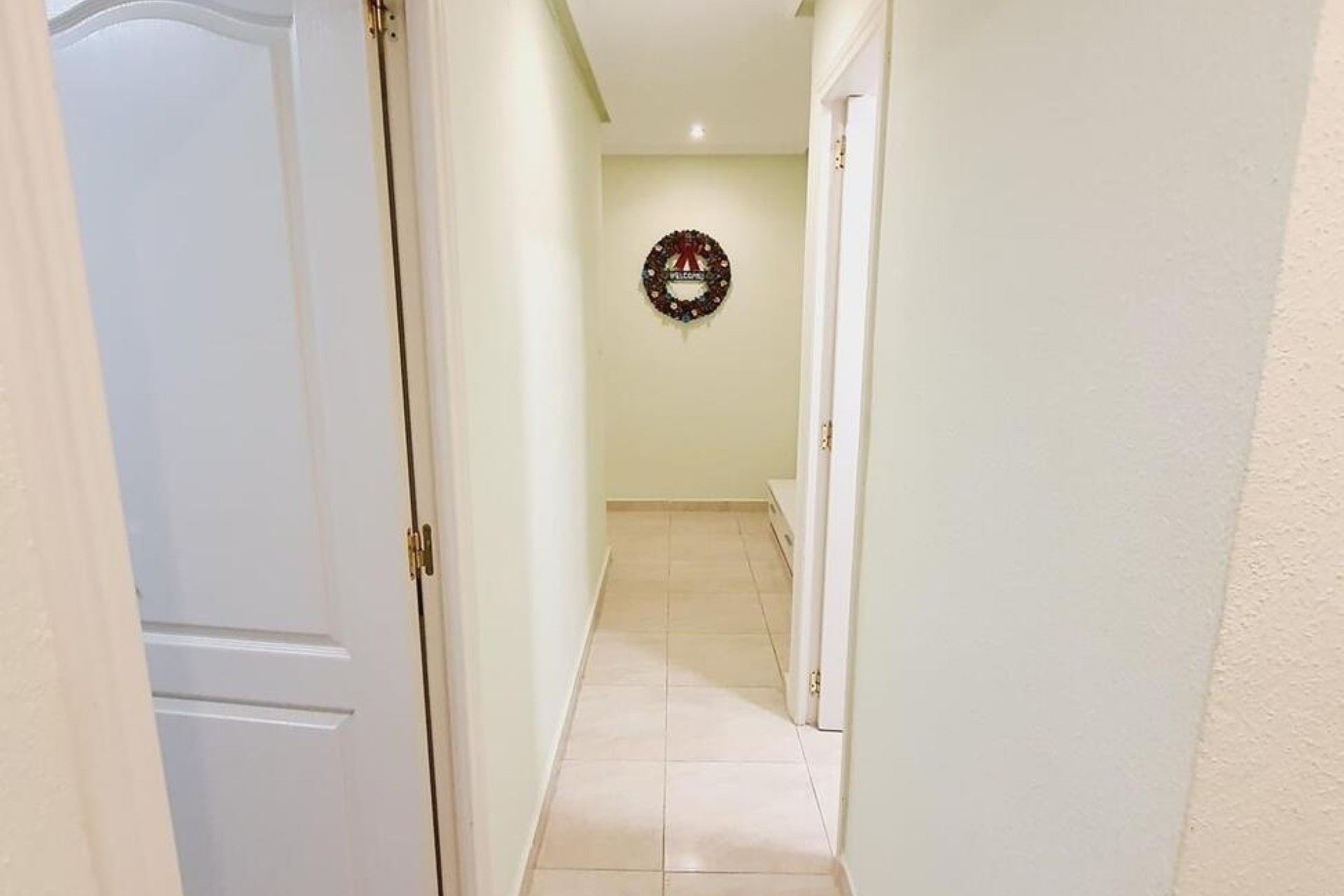 Sprzedaż - Apartament / Mieszkanie -
Torrevieja - Center
