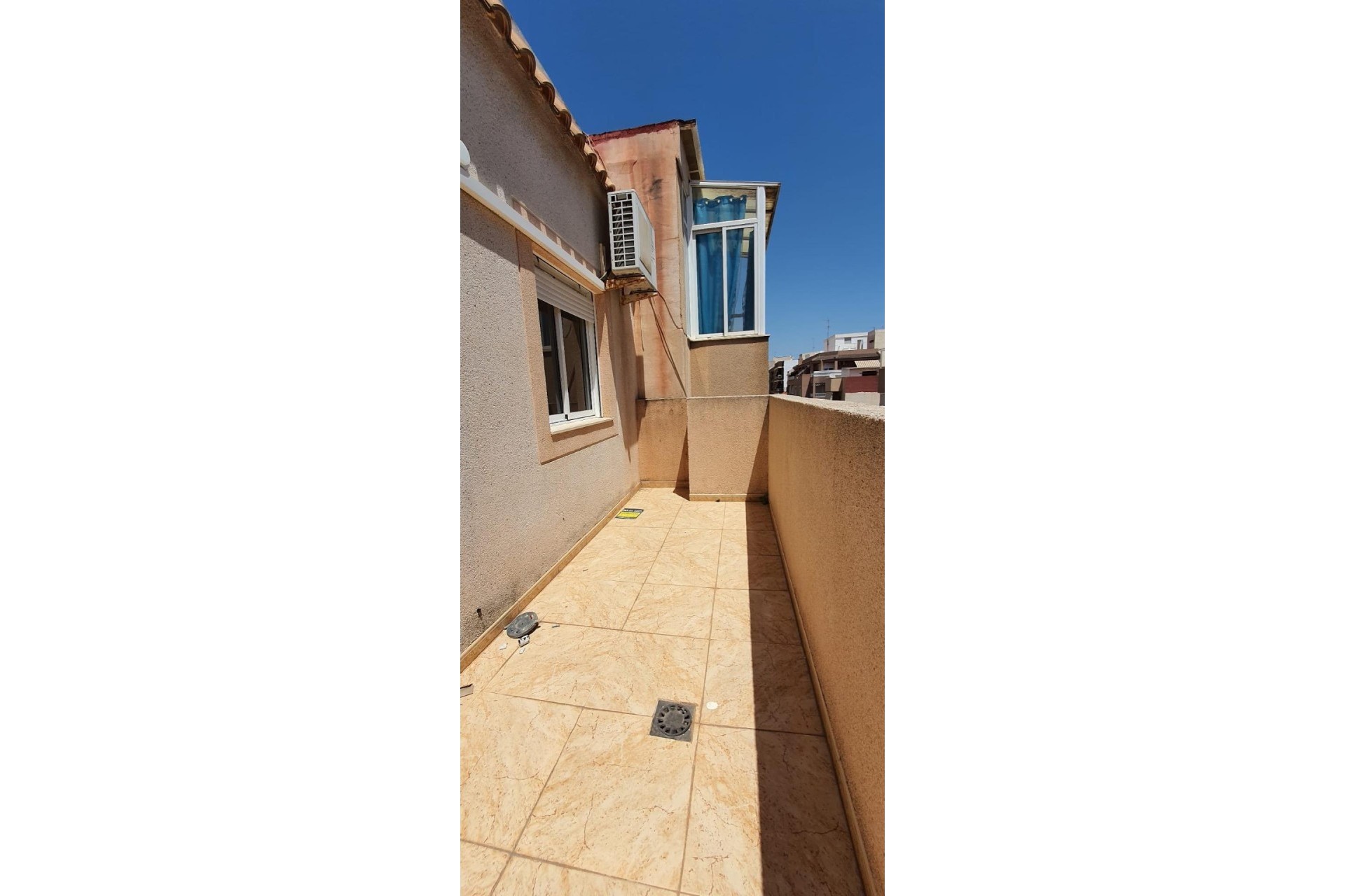 Sprzedaż - Apartament / Mieszkanie -
Torrevieja - Center