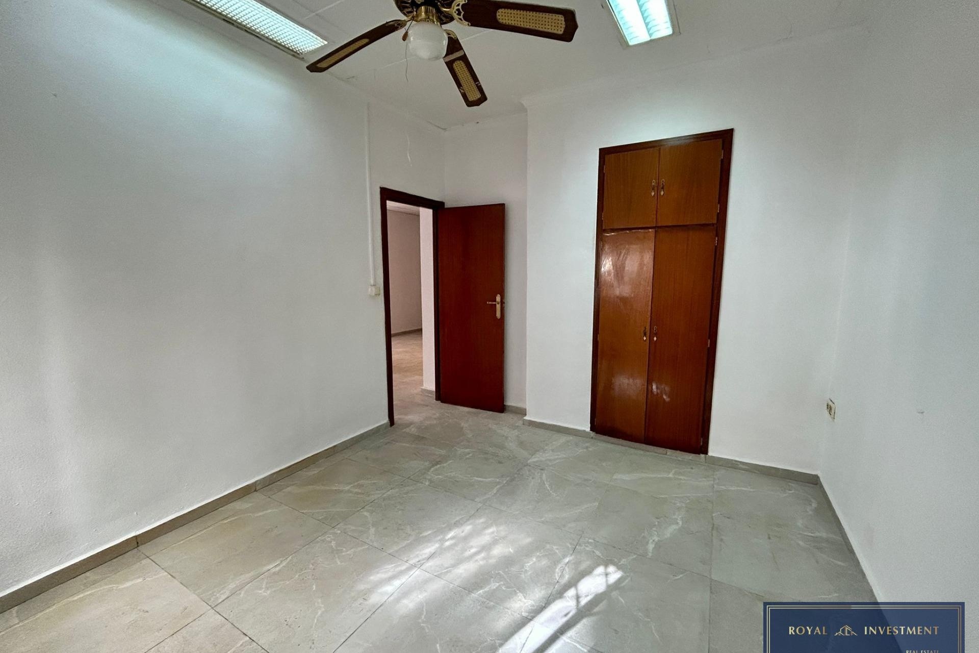 Sprzedaż - Apartament / Mieszkanie -
Torrevieja - Center