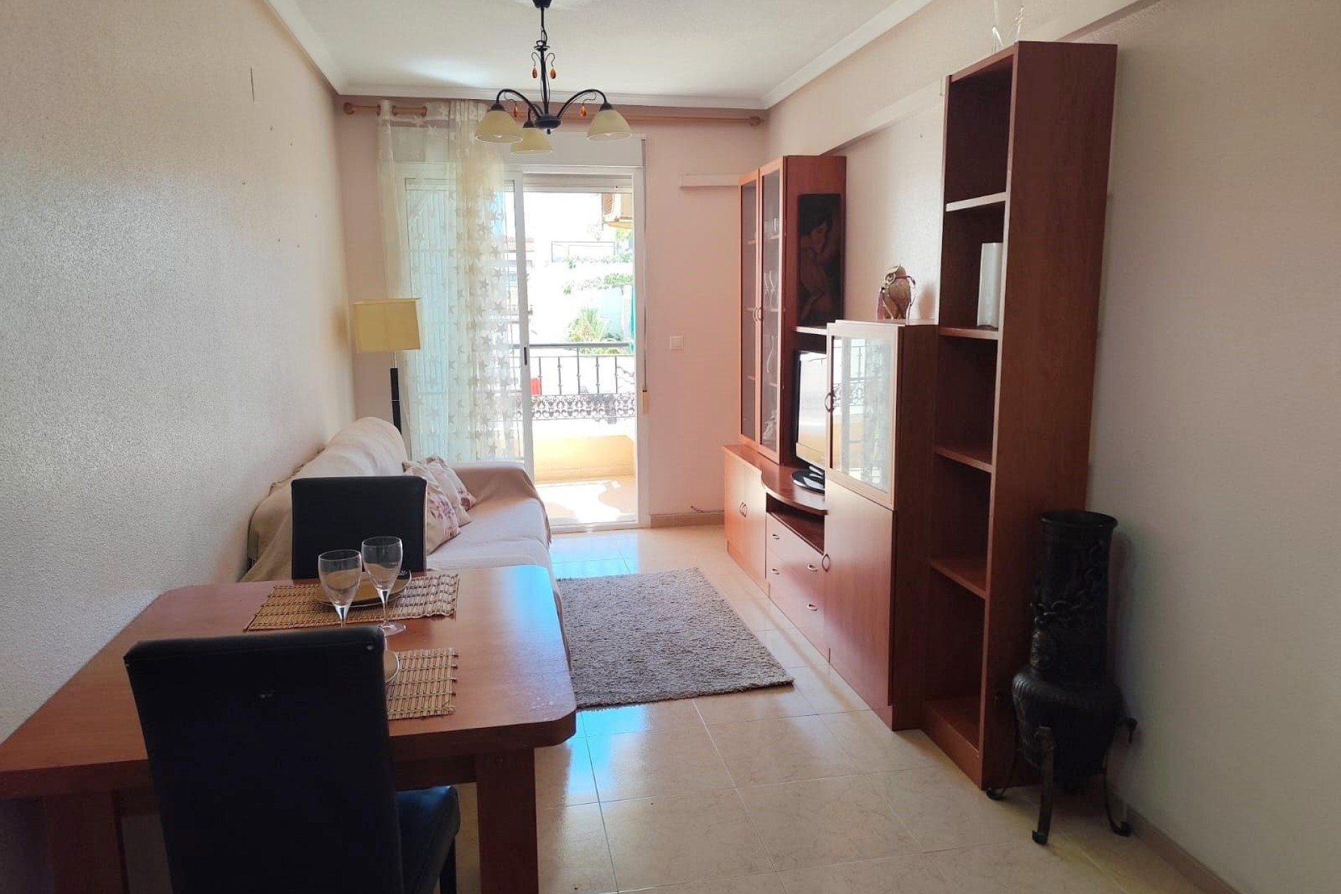 Sprzedaż - Apartament / Mieszkanie -
Torrevieja - Center