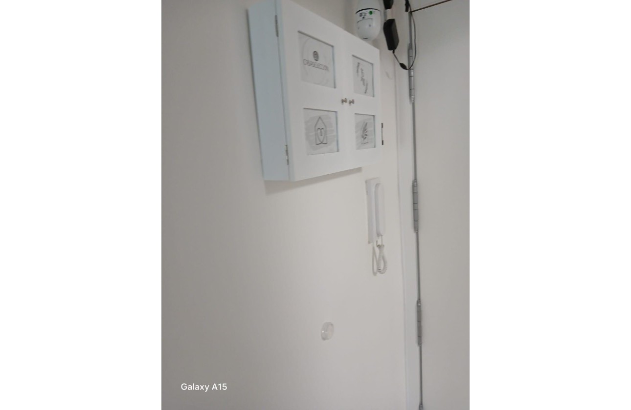Sprzedaż - Apartament / Mieszkanie -
Torrevieja - Center