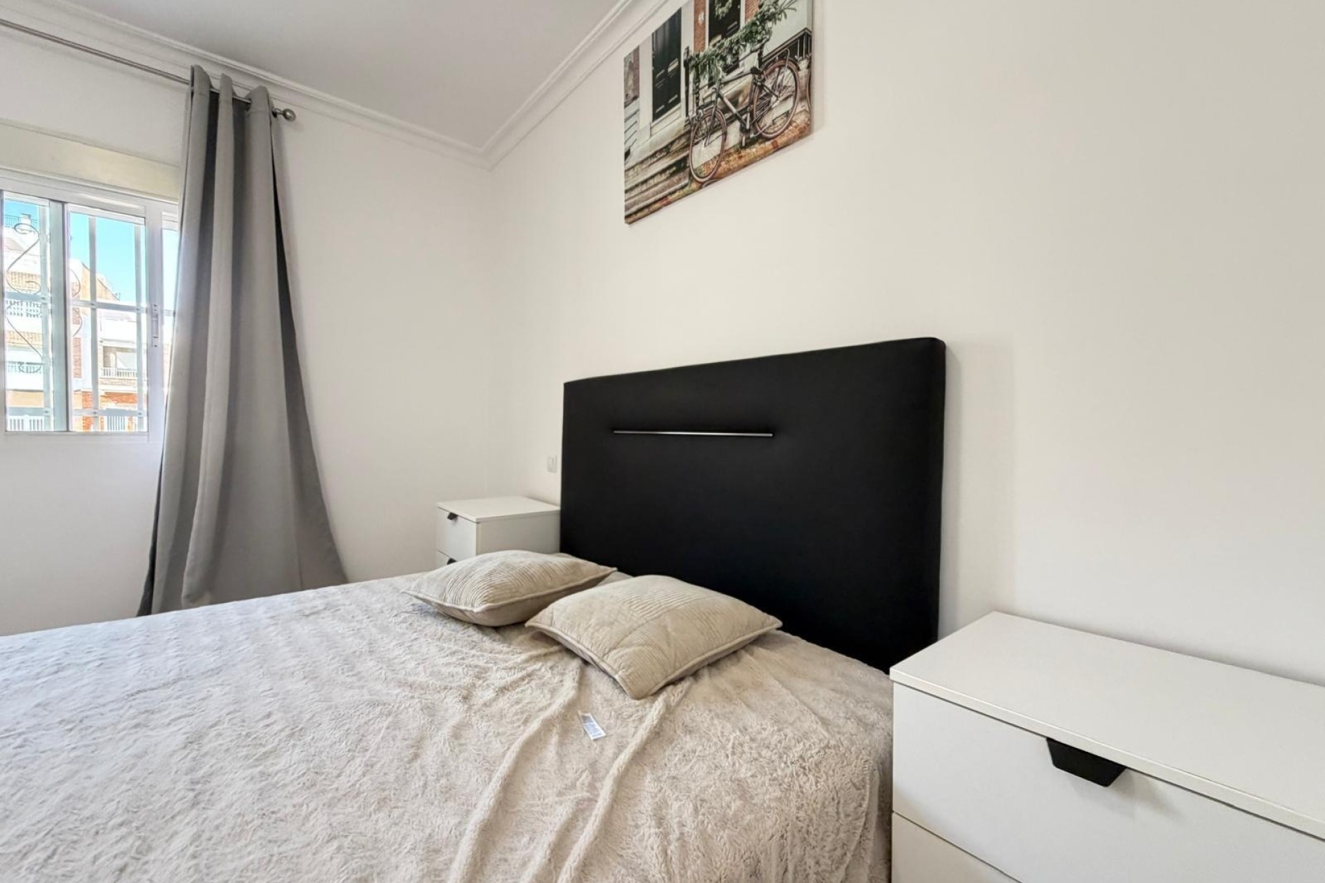 Sprzedaż - Apartament / Mieszkanie -
Torrevieja - Center