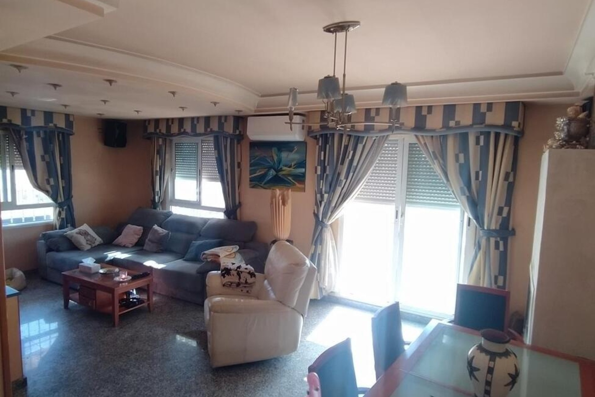 Sprzedaż - Apartament / Mieszkanie -
Torrevieja - CENTRE
