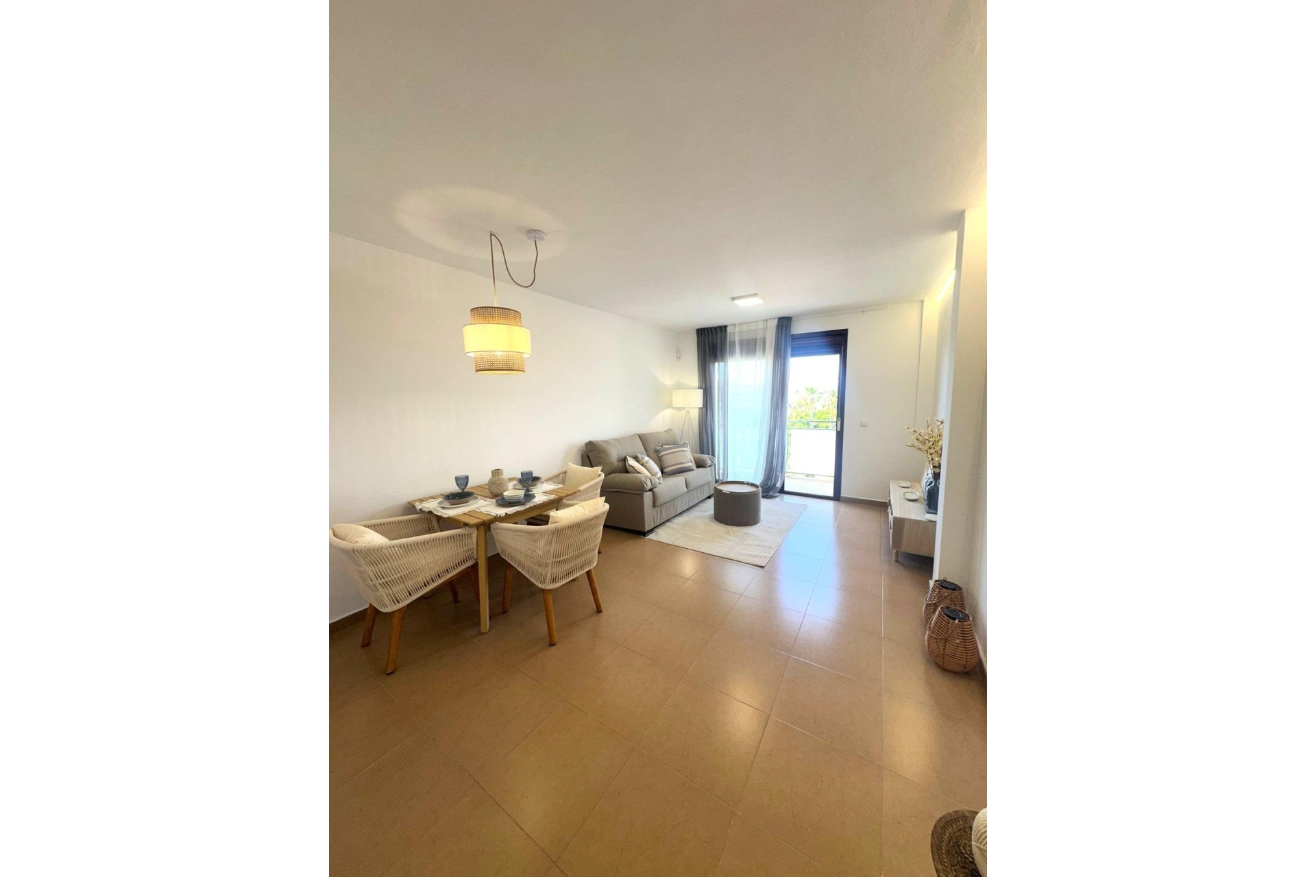 Sprzedaż - Apartament / Mieszkanie -
Torrevieja - Centro - Muelle Pesquero