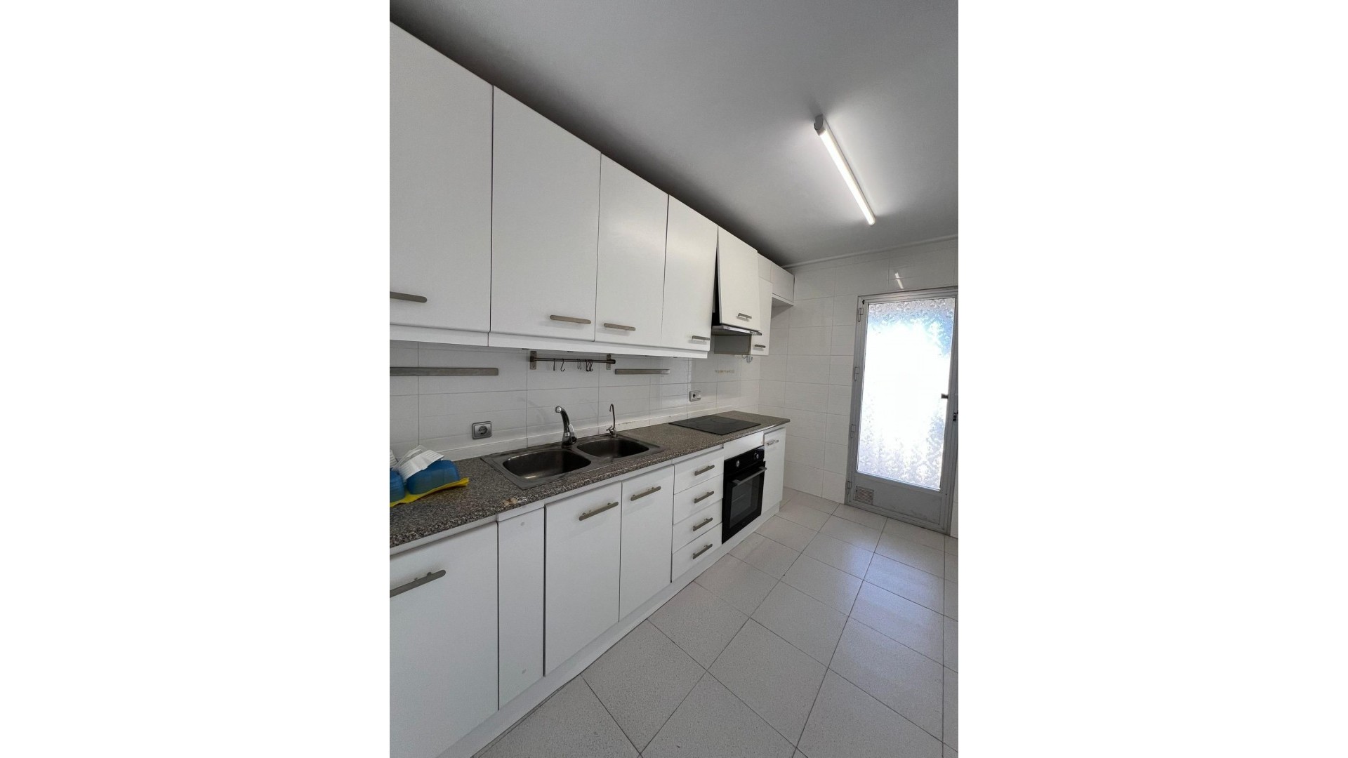 Sprzedaż - Apartament mieszkanie -
Torrevieja - Centro - Muelle Pesquero