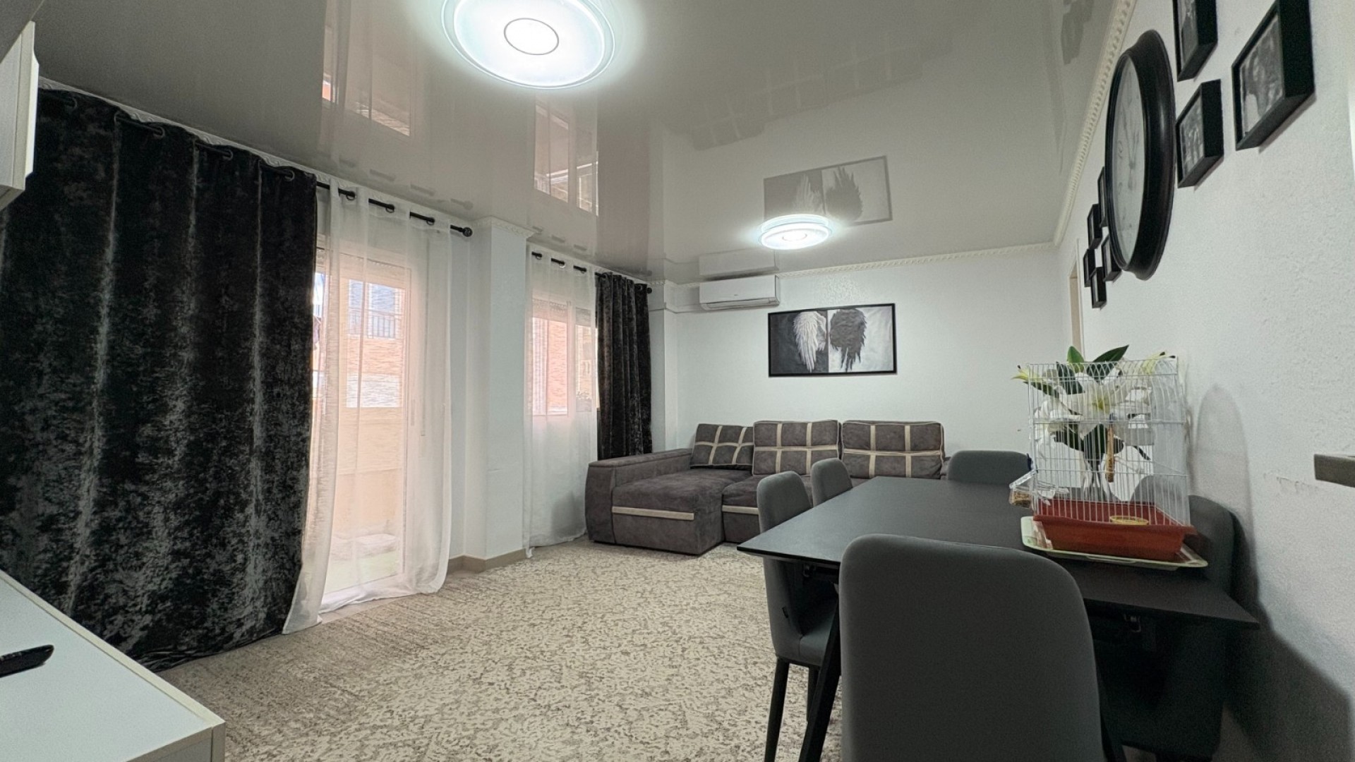 Sprzedaż - Apartament mieszkanie -
Torrevieja - Centro